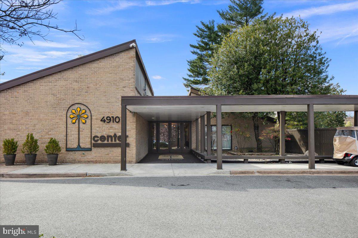 SUMNER VILLAGE - Residential