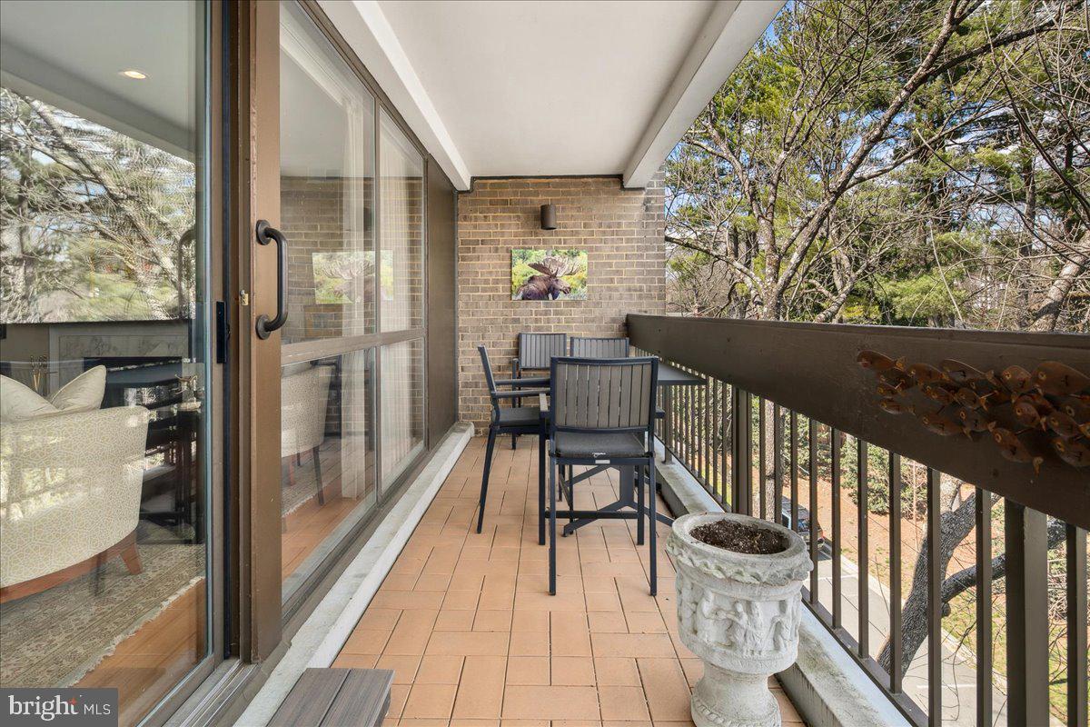 SUMNER VILLAGE - Residential