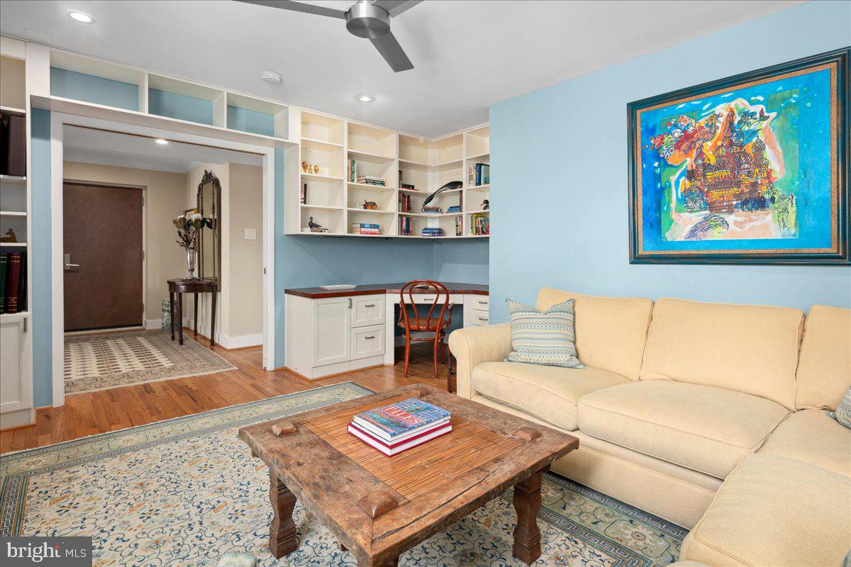 SUMNER VILLAGE - Residential