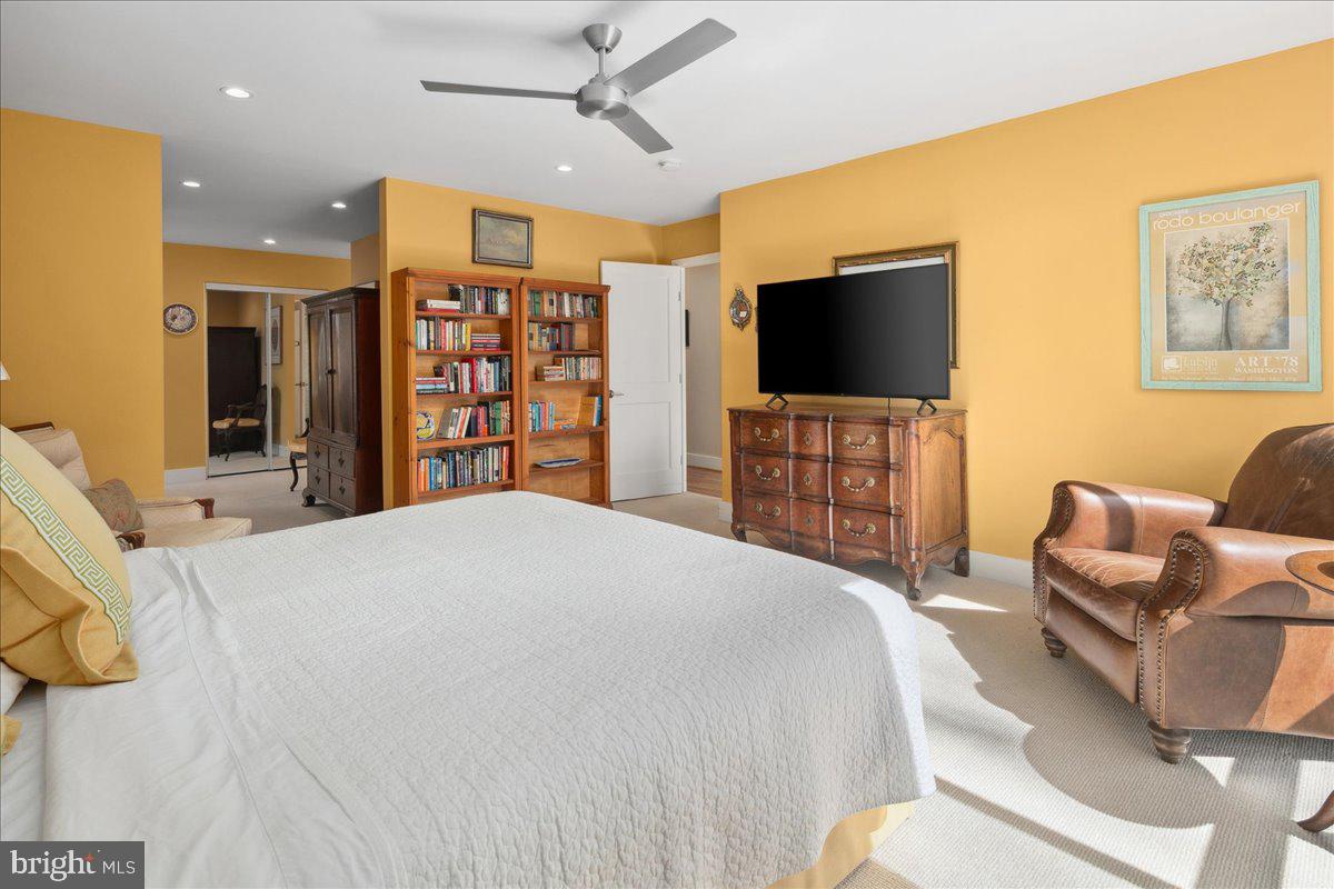 SUMNER VILLAGE - Residential