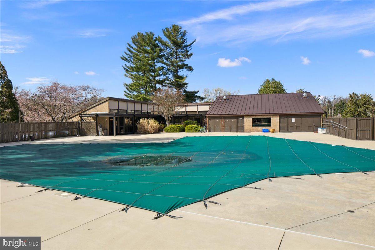 SUMNER VILLAGE - Residential