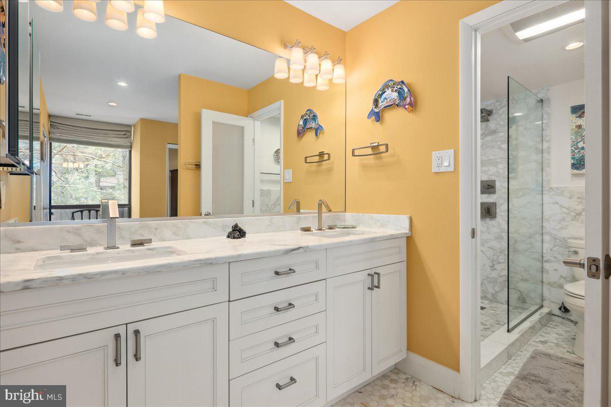 SUMNER VILLAGE - Residential