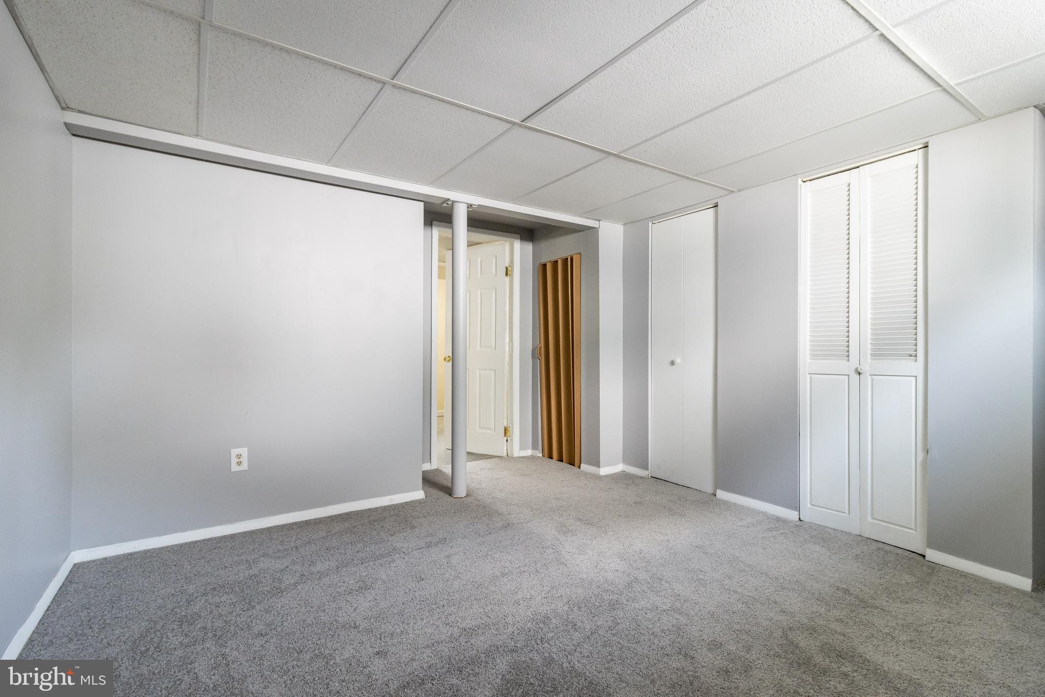 OVERLEA MANOR - Residential