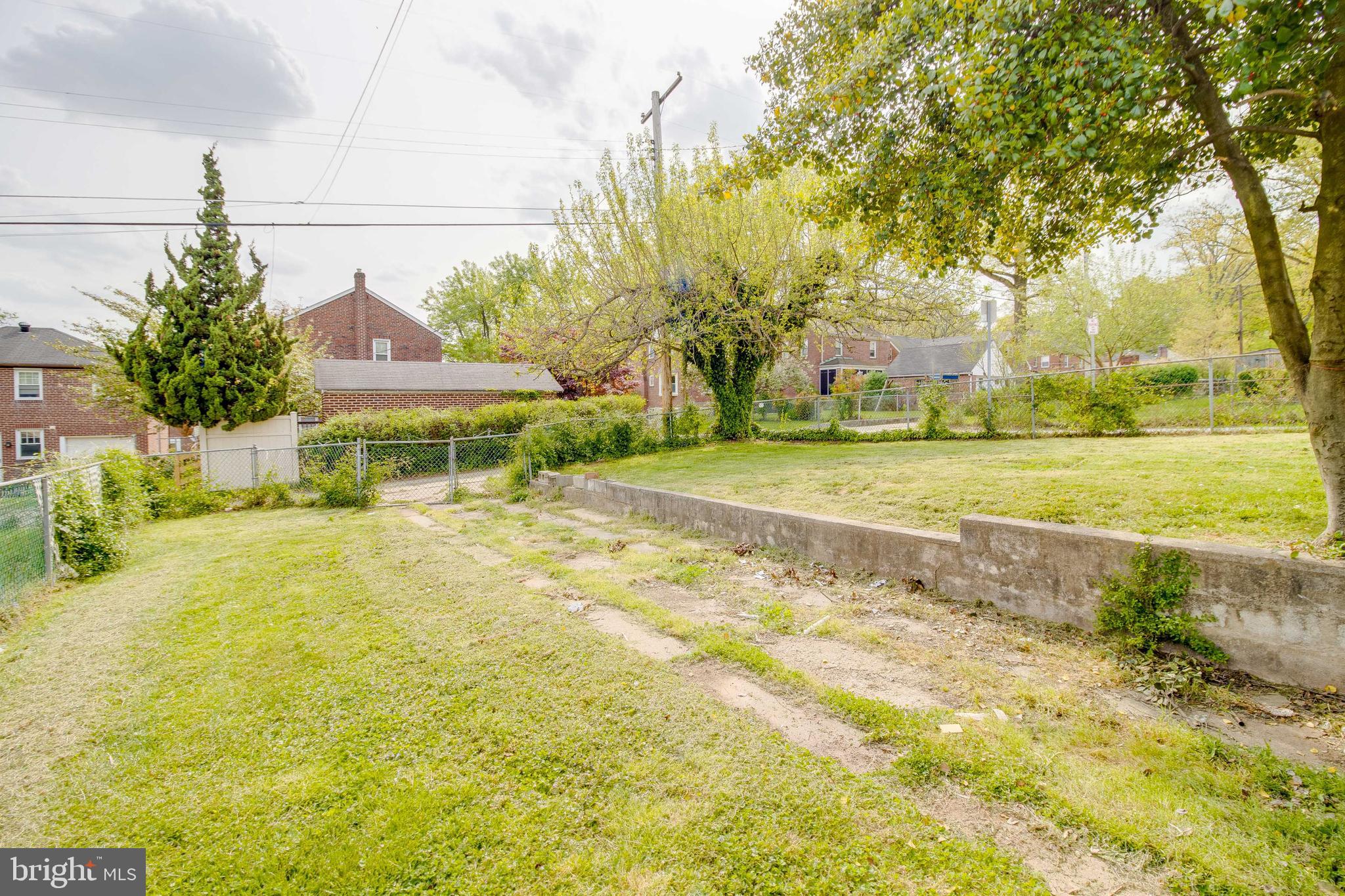 OVERLEA MANOR - Residential