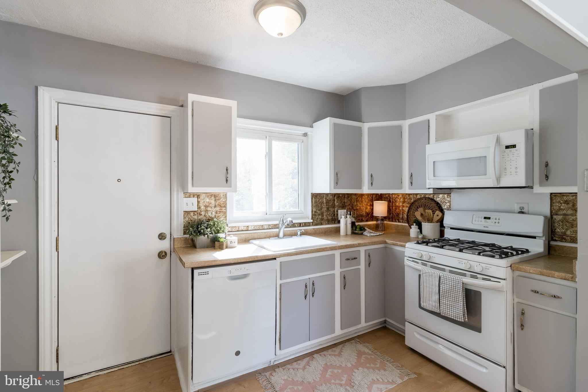 OVERLEA MANOR - Residential