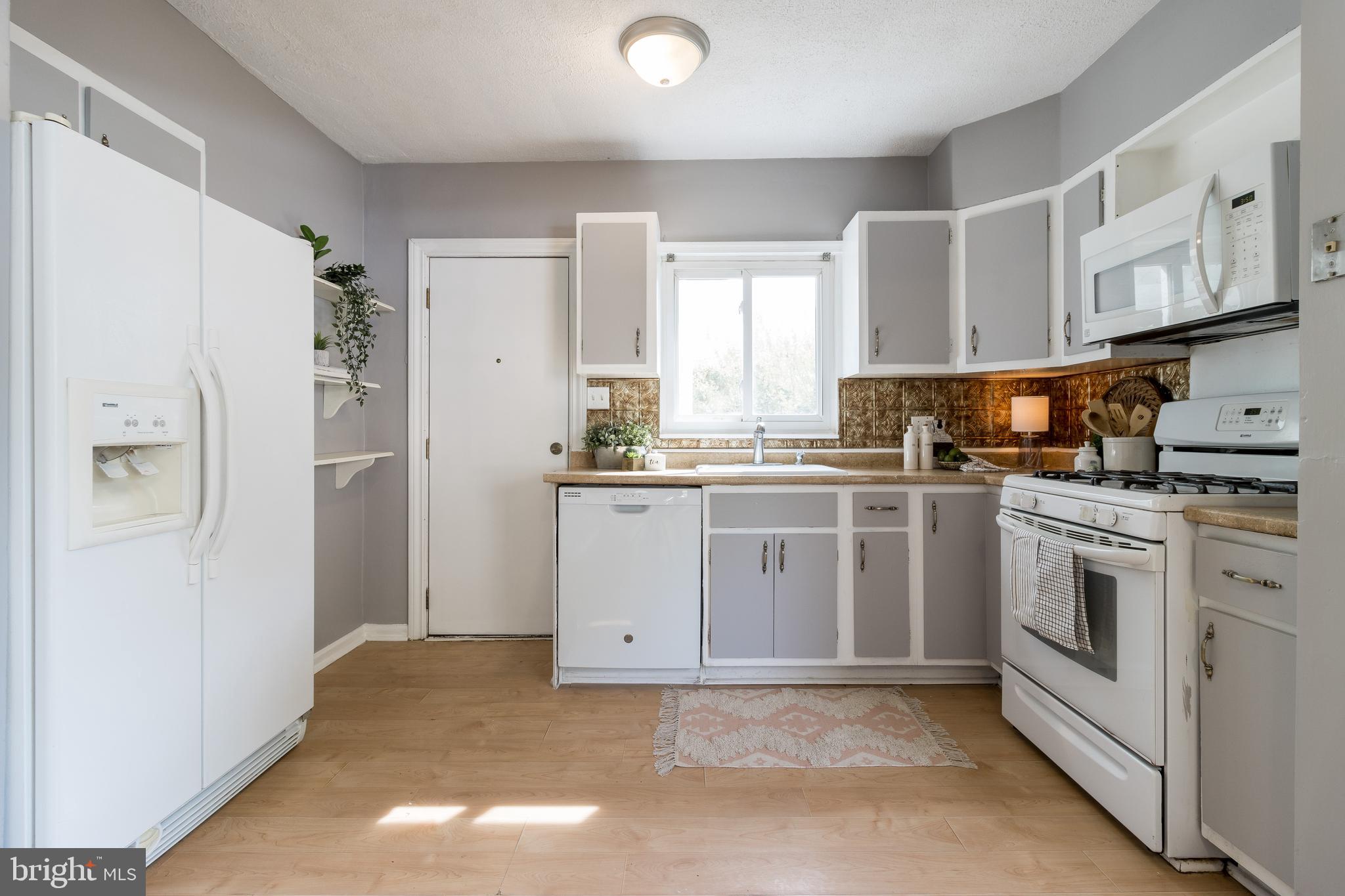 OVERLEA MANOR - Residential