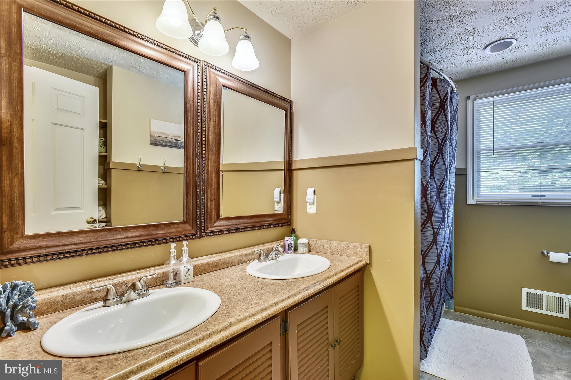 FOREST RIDGE - Residential