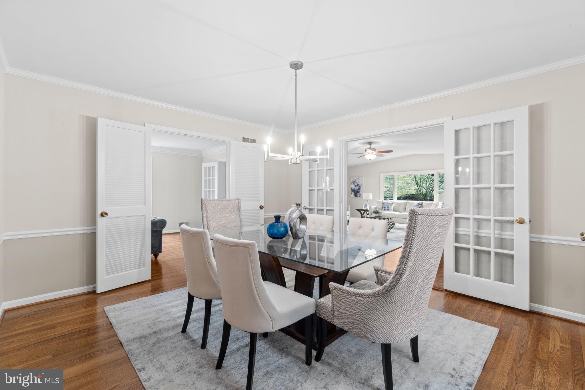 ARLINGTON RIDGE - Residential