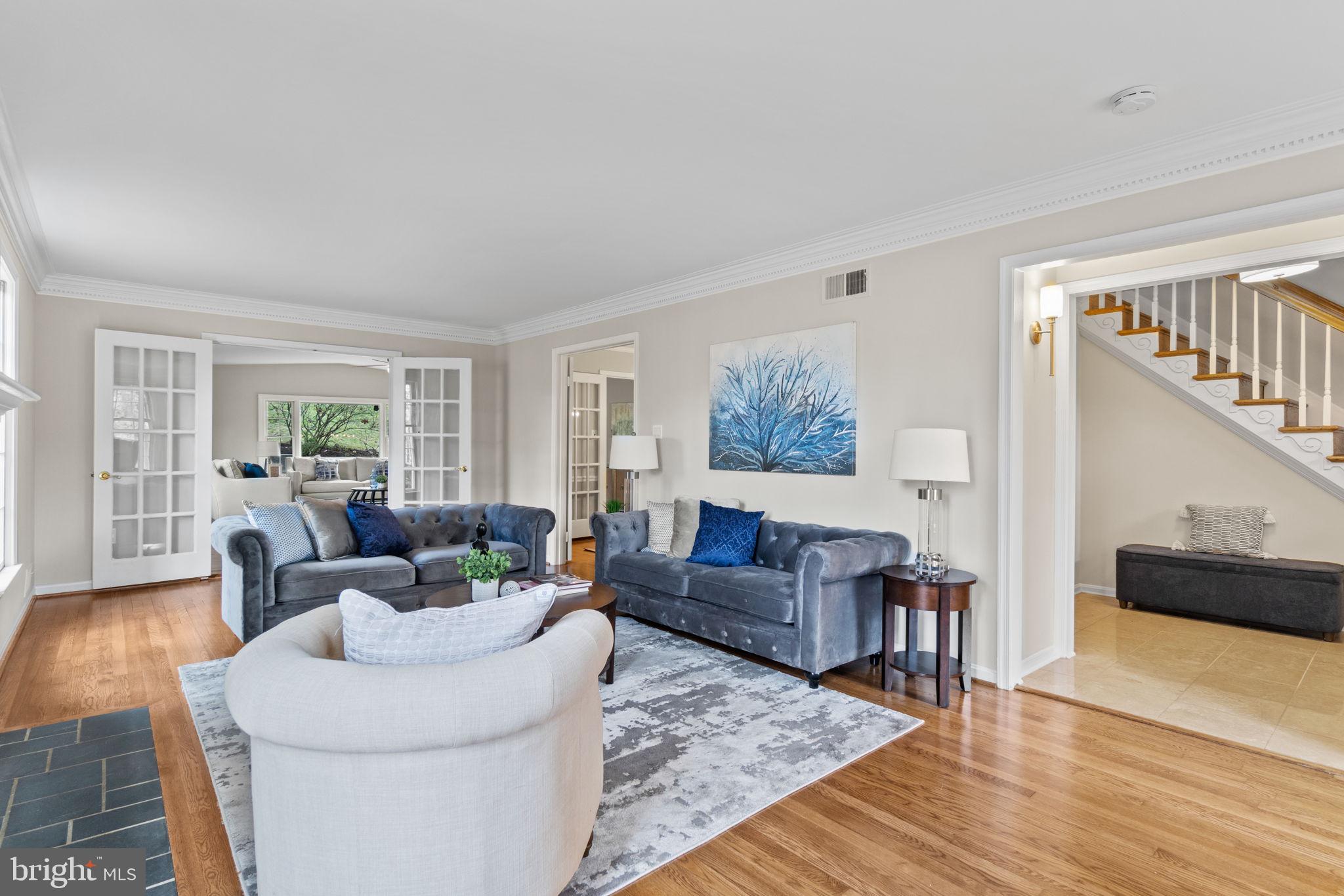 ARLINGTON RIDGE - Residential