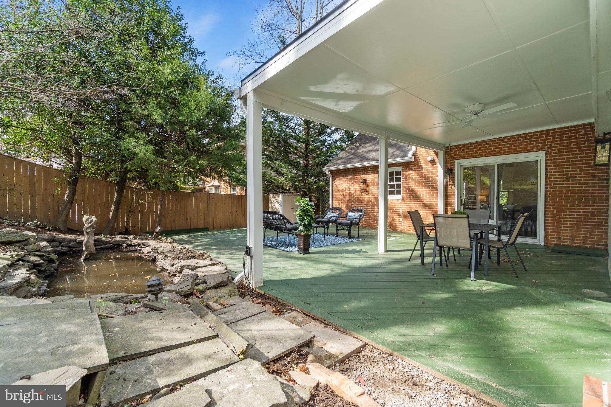 ARLINGTON RIDGE - Residential