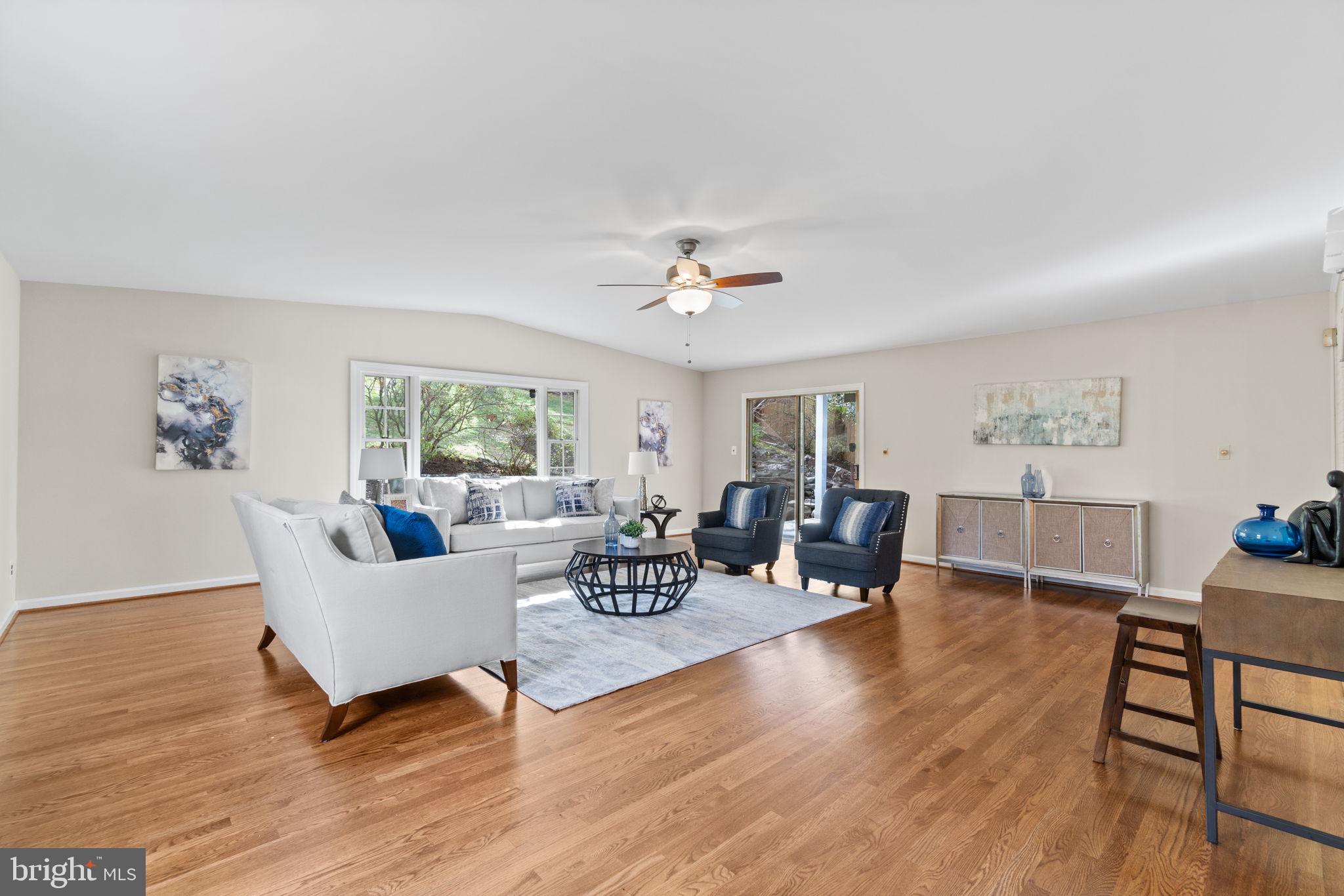 ARLINGTON RIDGE - Residential