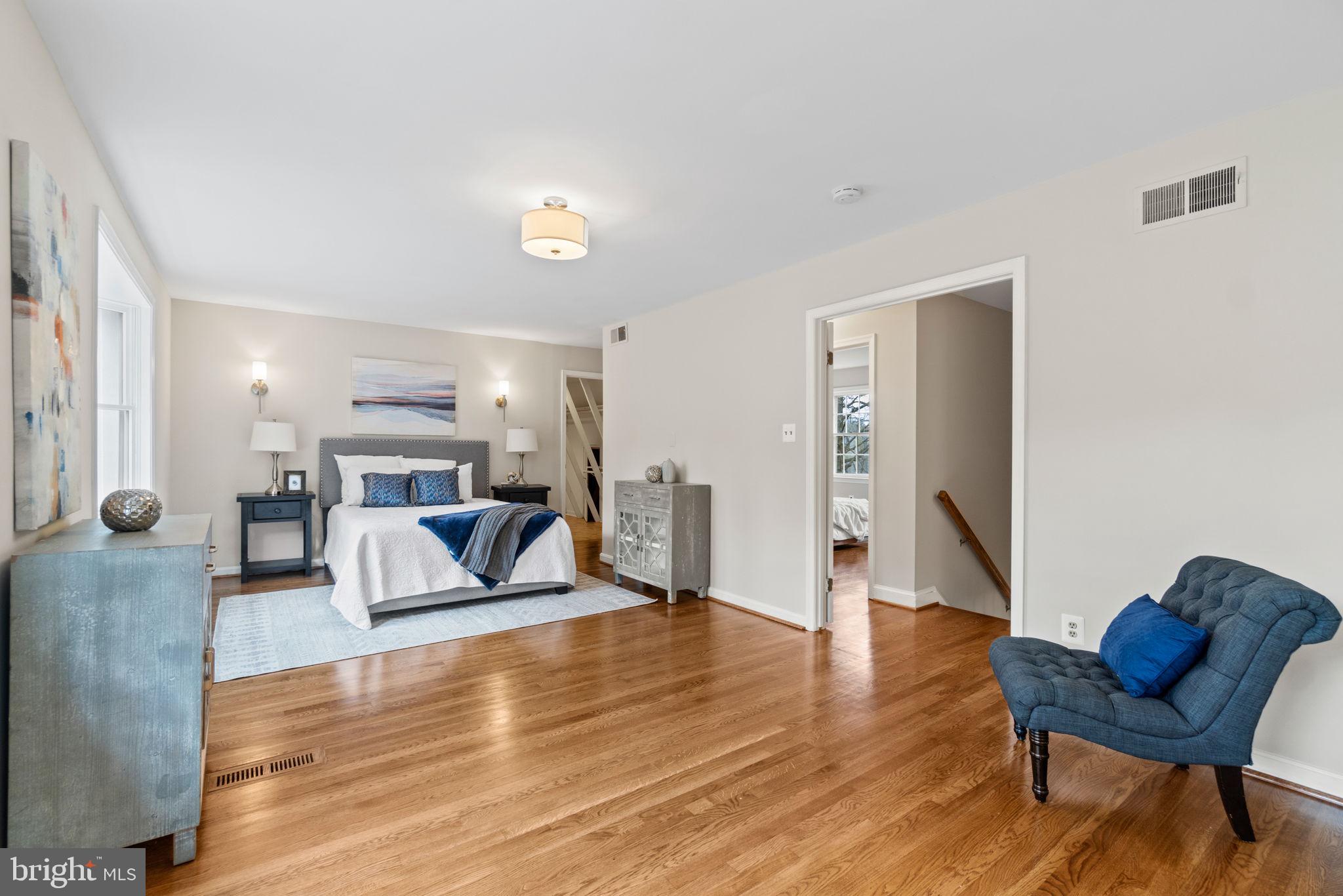 ARLINGTON RIDGE - Residential