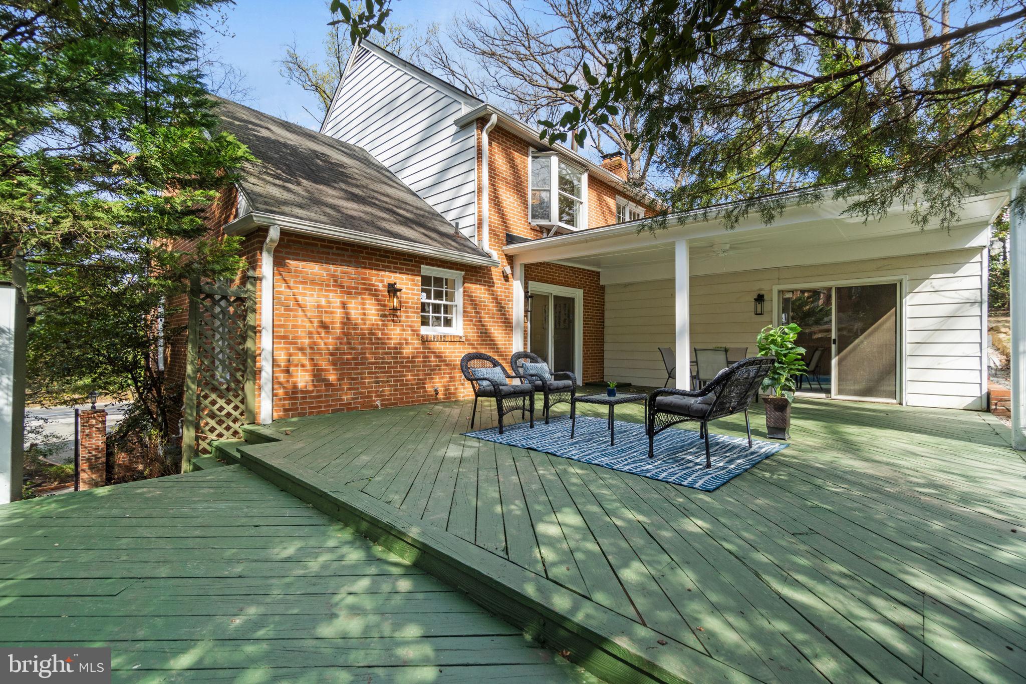 ARLINGTON RIDGE - Residential