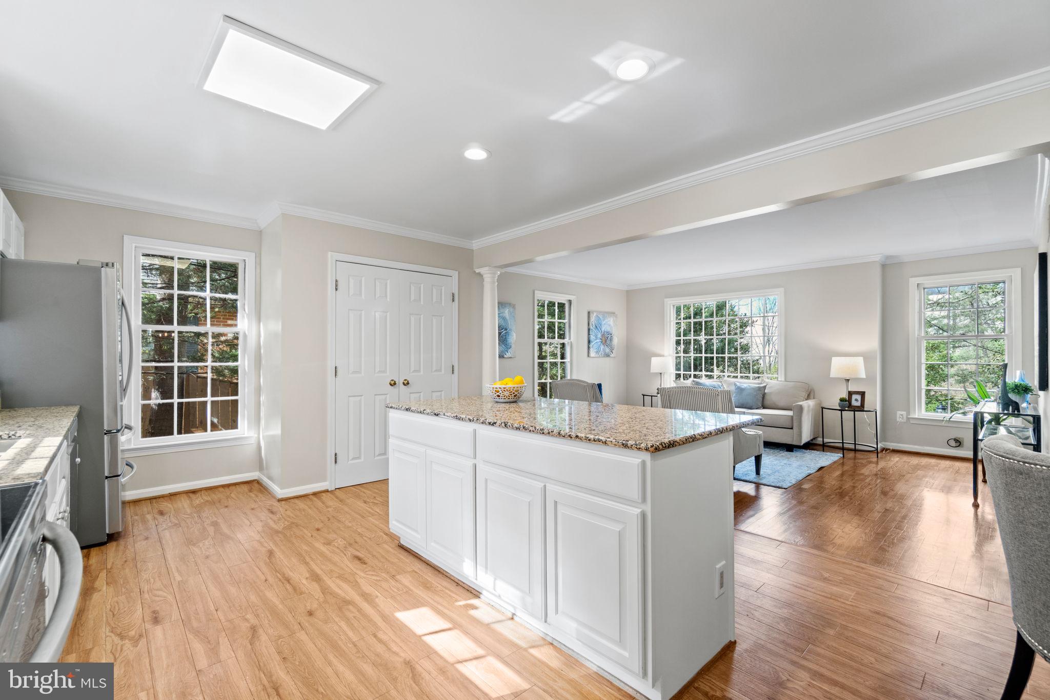 ARLINGTON RIDGE - Residential