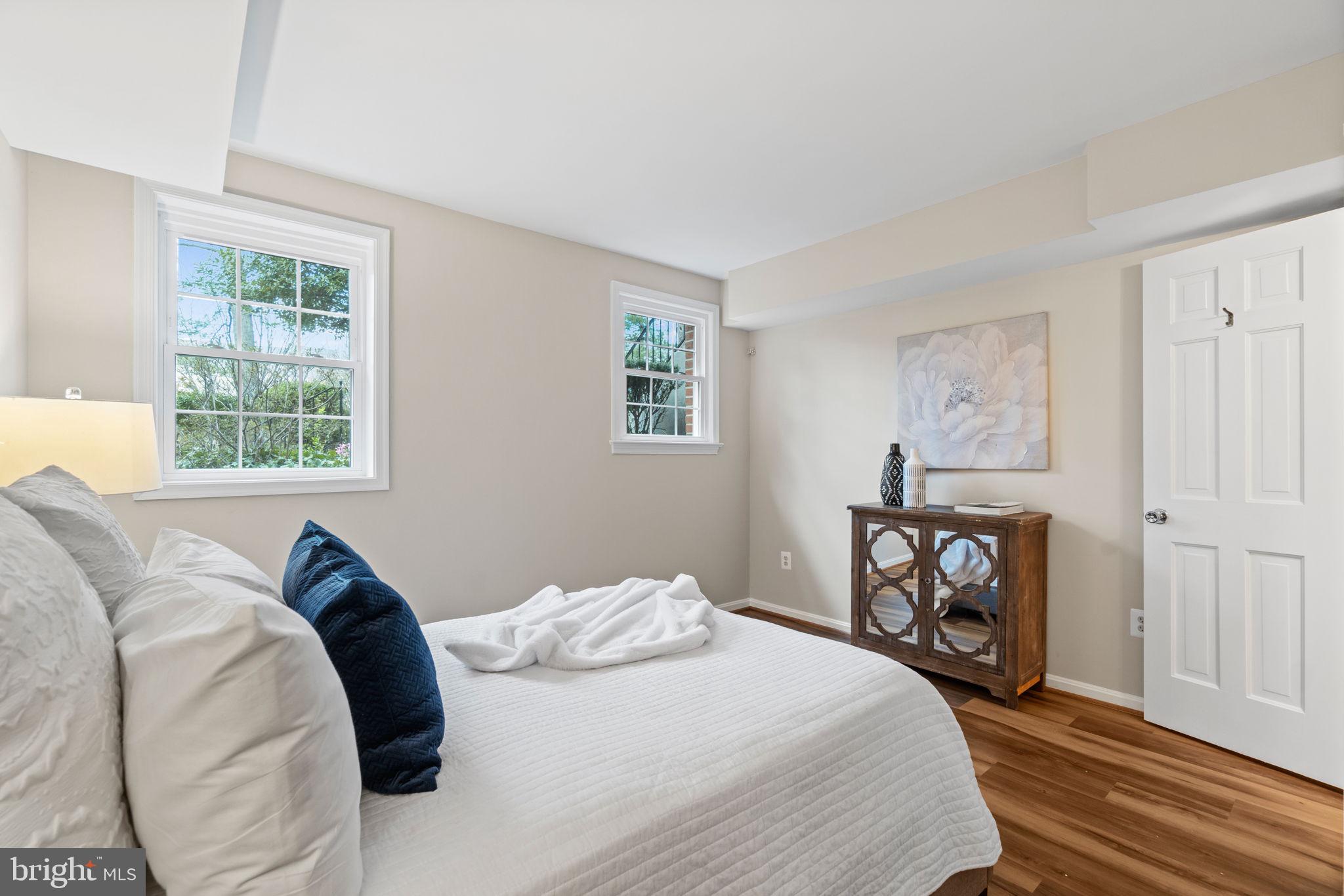 ARLINGTON RIDGE - Residential