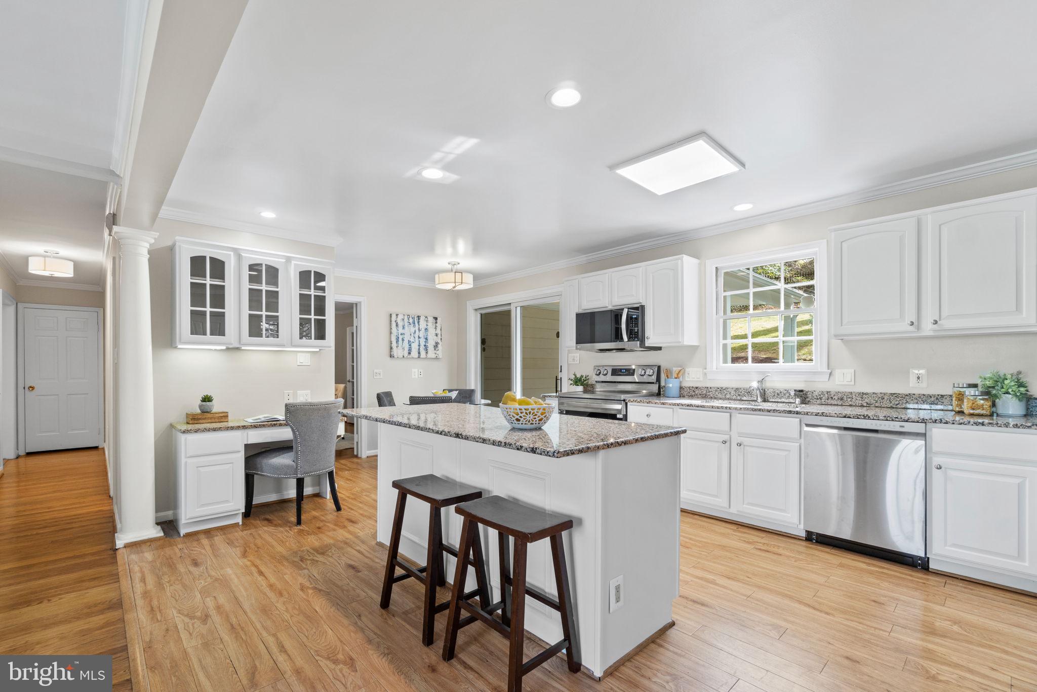 ARLINGTON RIDGE - Residential