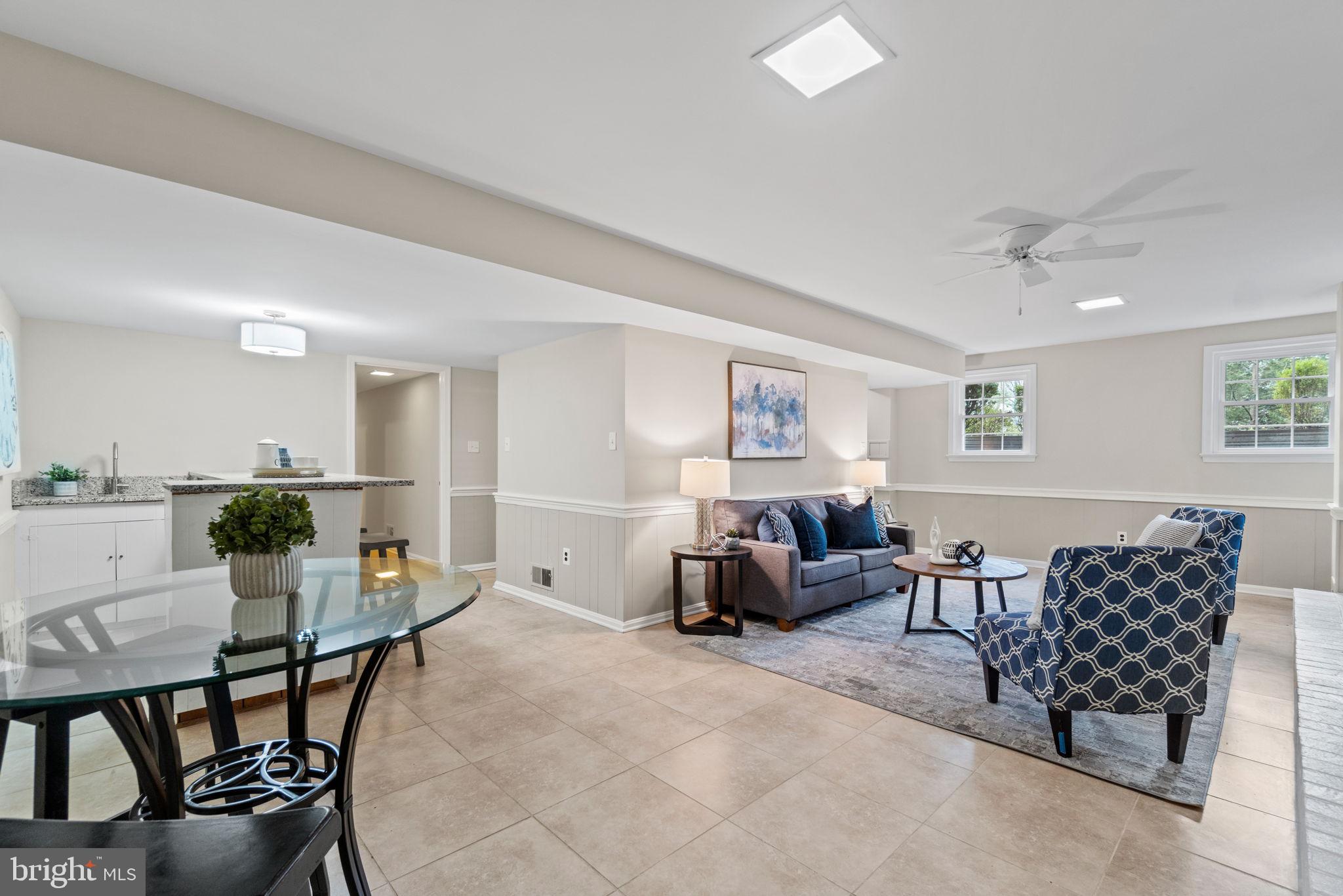 ARLINGTON RIDGE - Residential