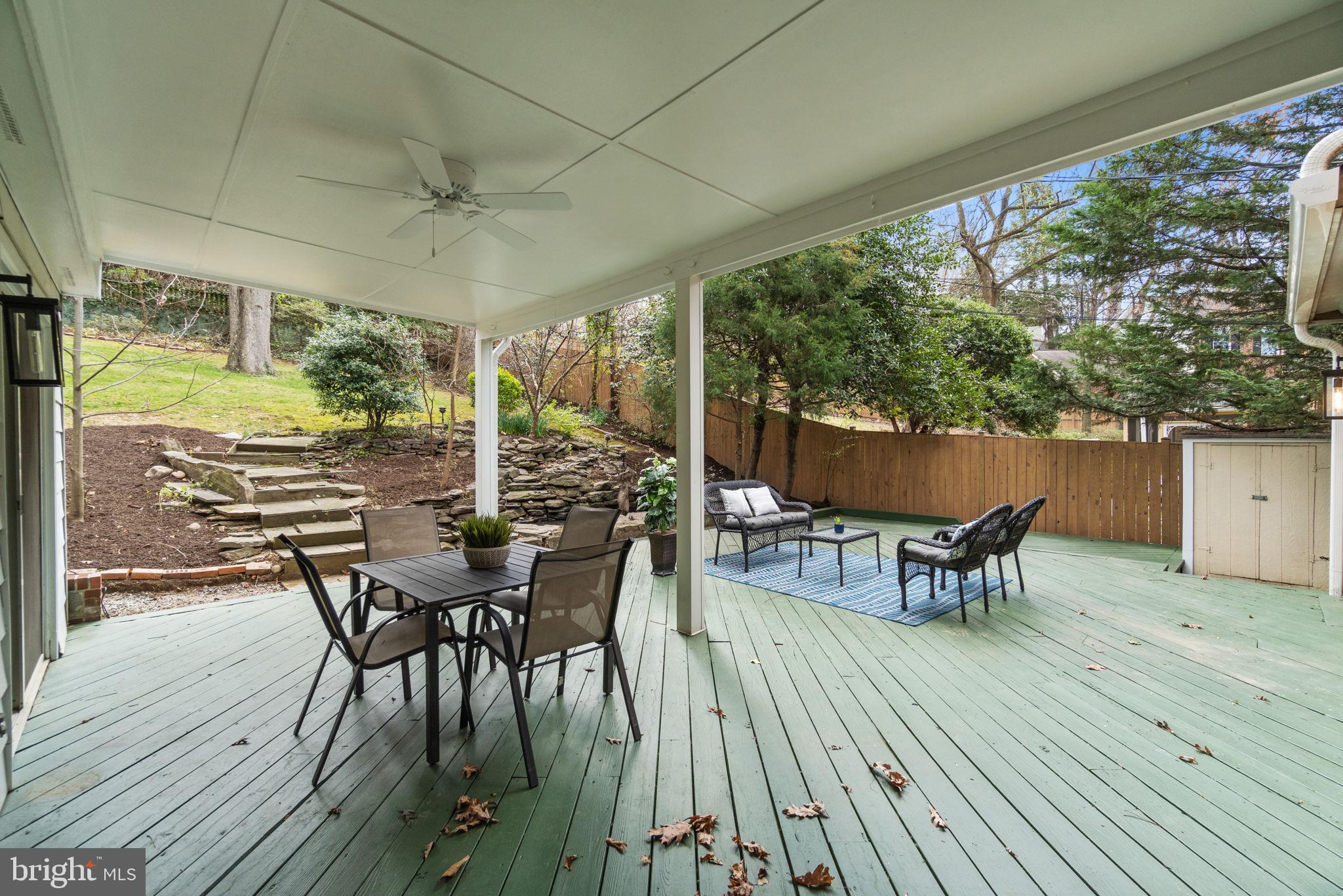 ARLINGTON RIDGE - Residential