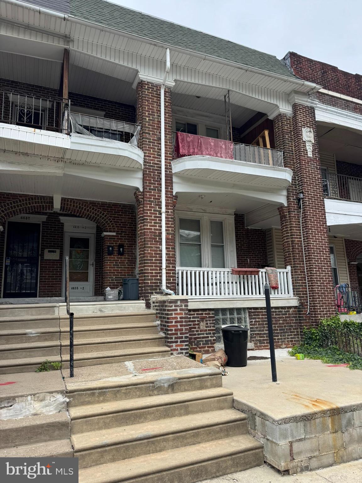 WALNUT HILL - Residential Income