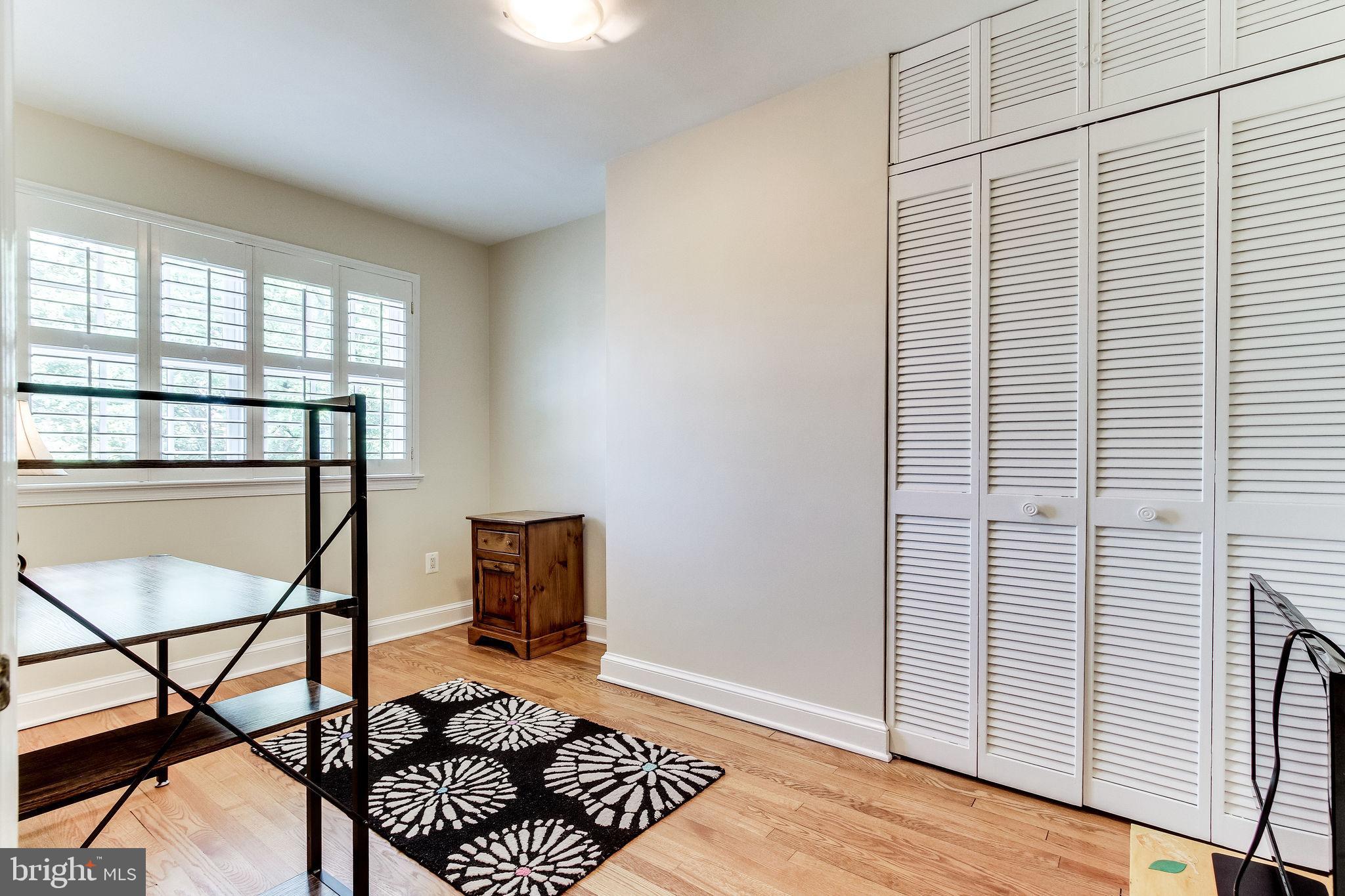 YATES GARDENS - Residential