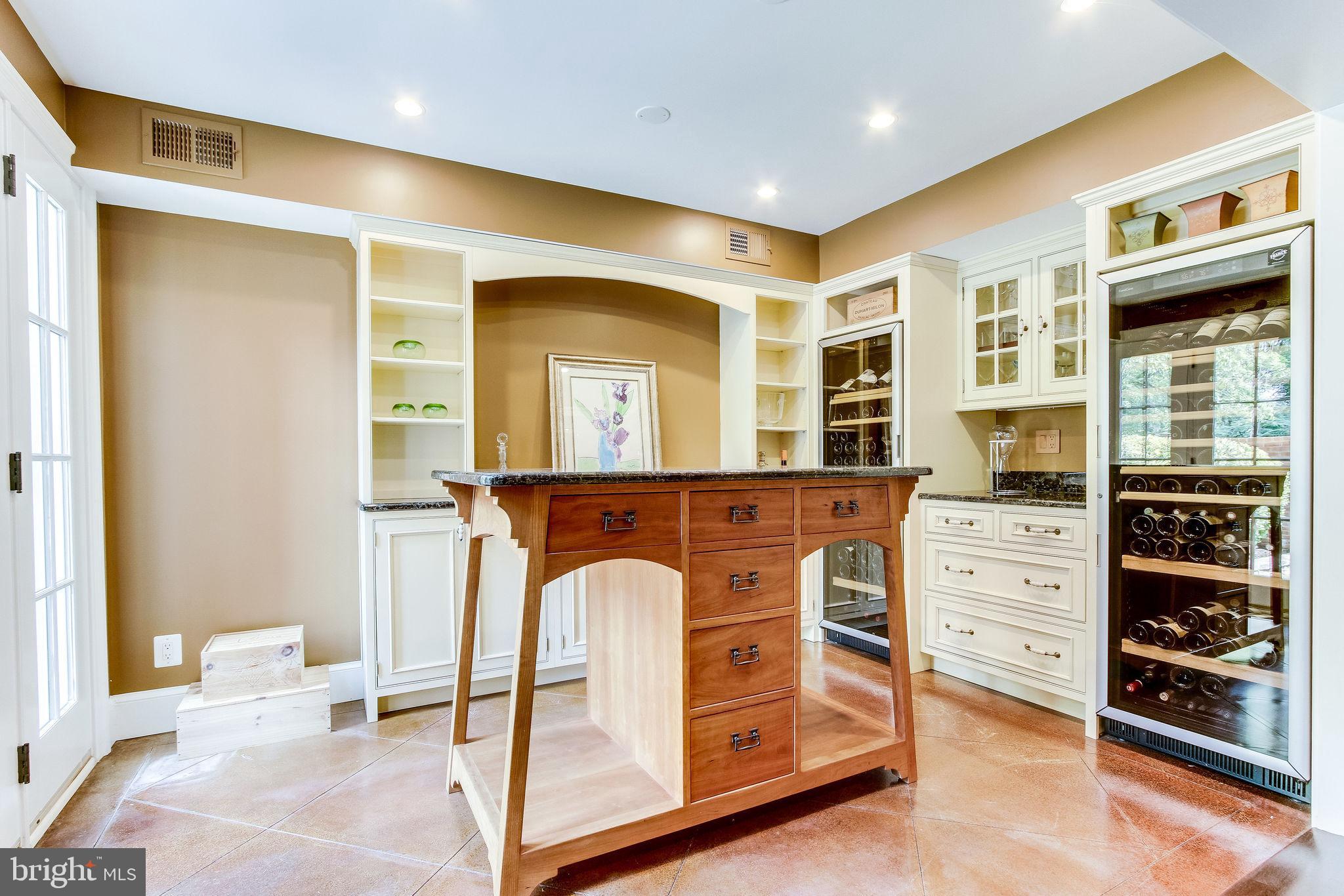 YATES GARDENS - Residential