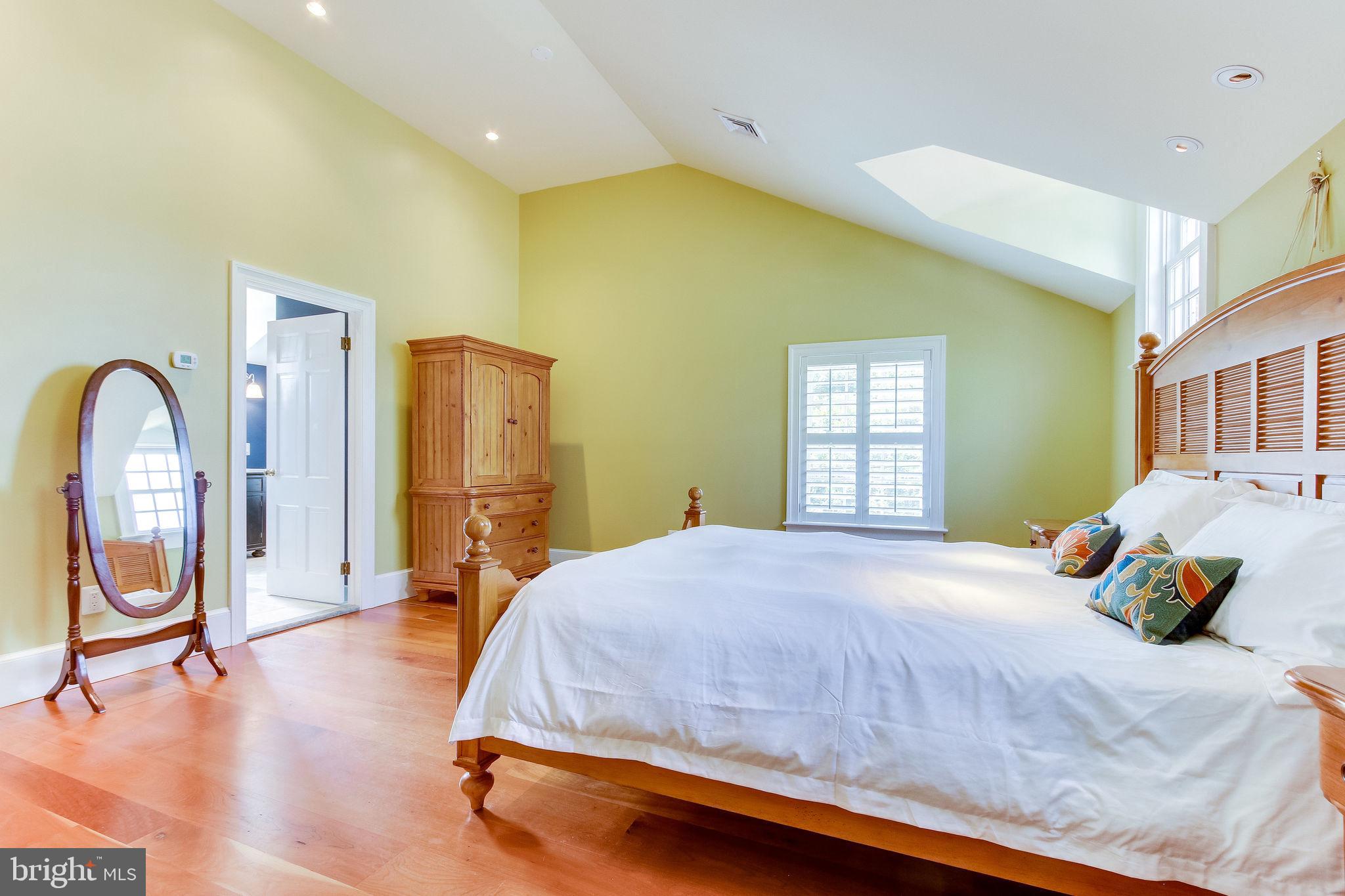 YATES GARDENS - Residential