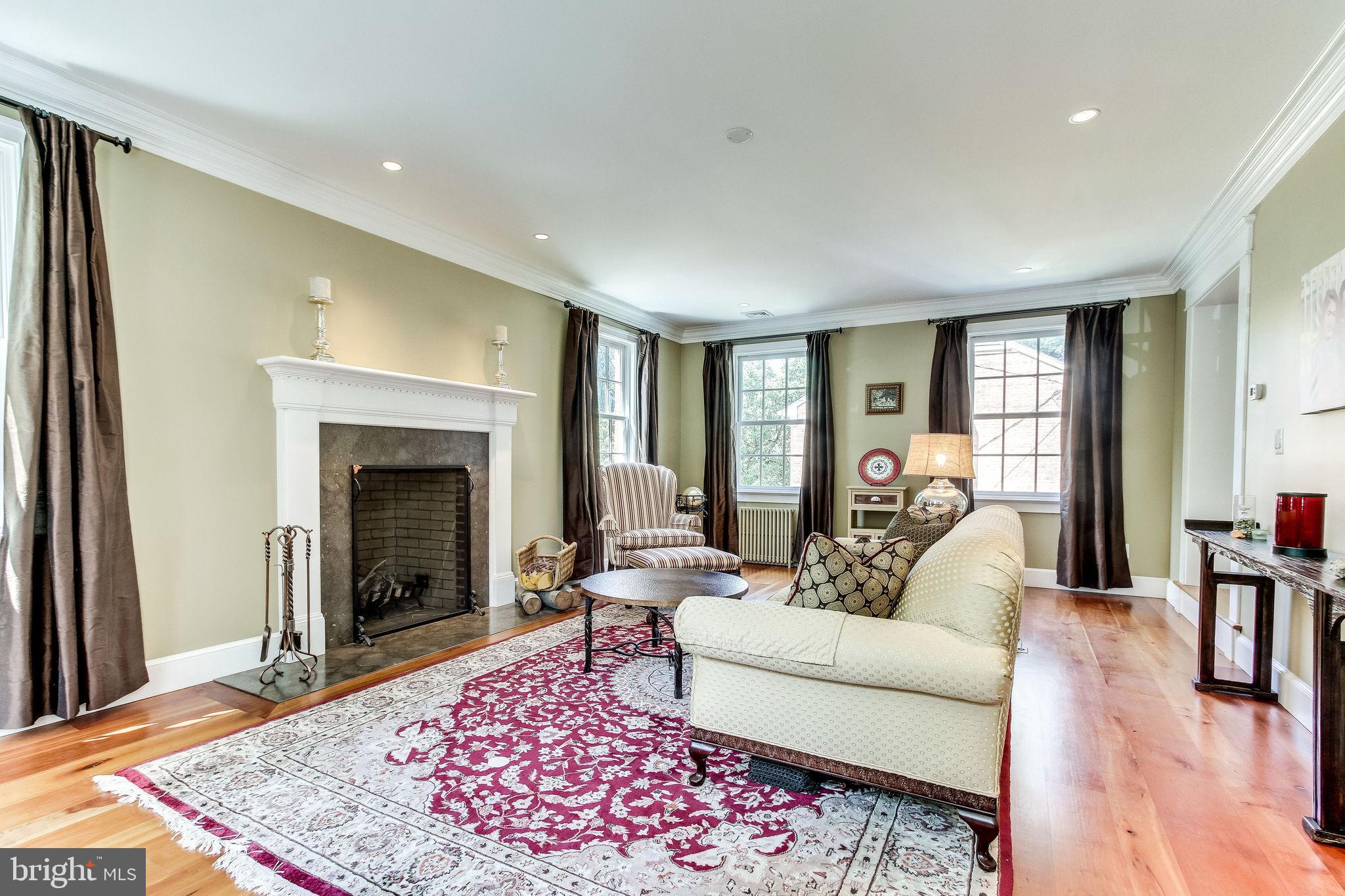 YATES GARDENS - Residential