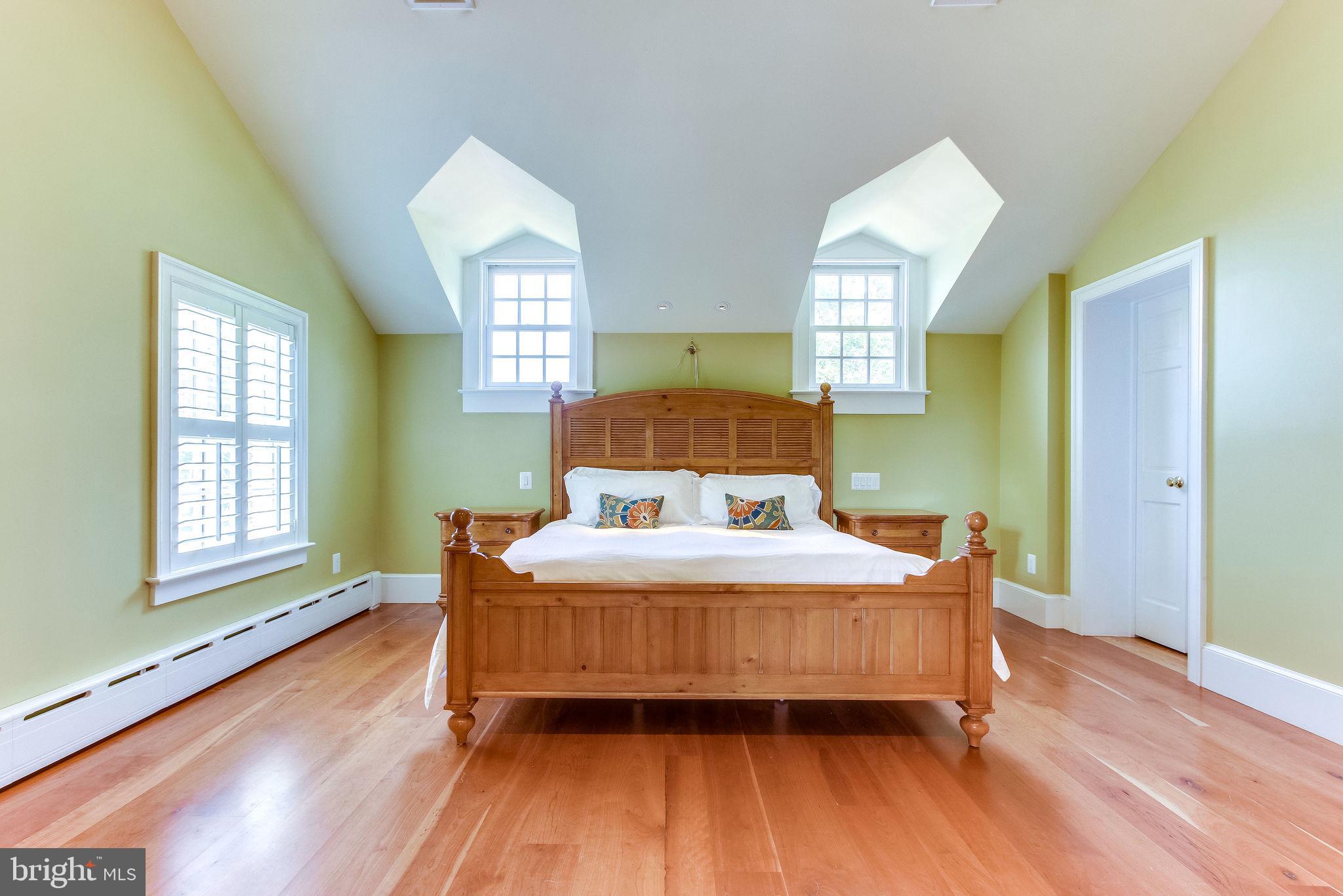 YATES GARDENS - Residential