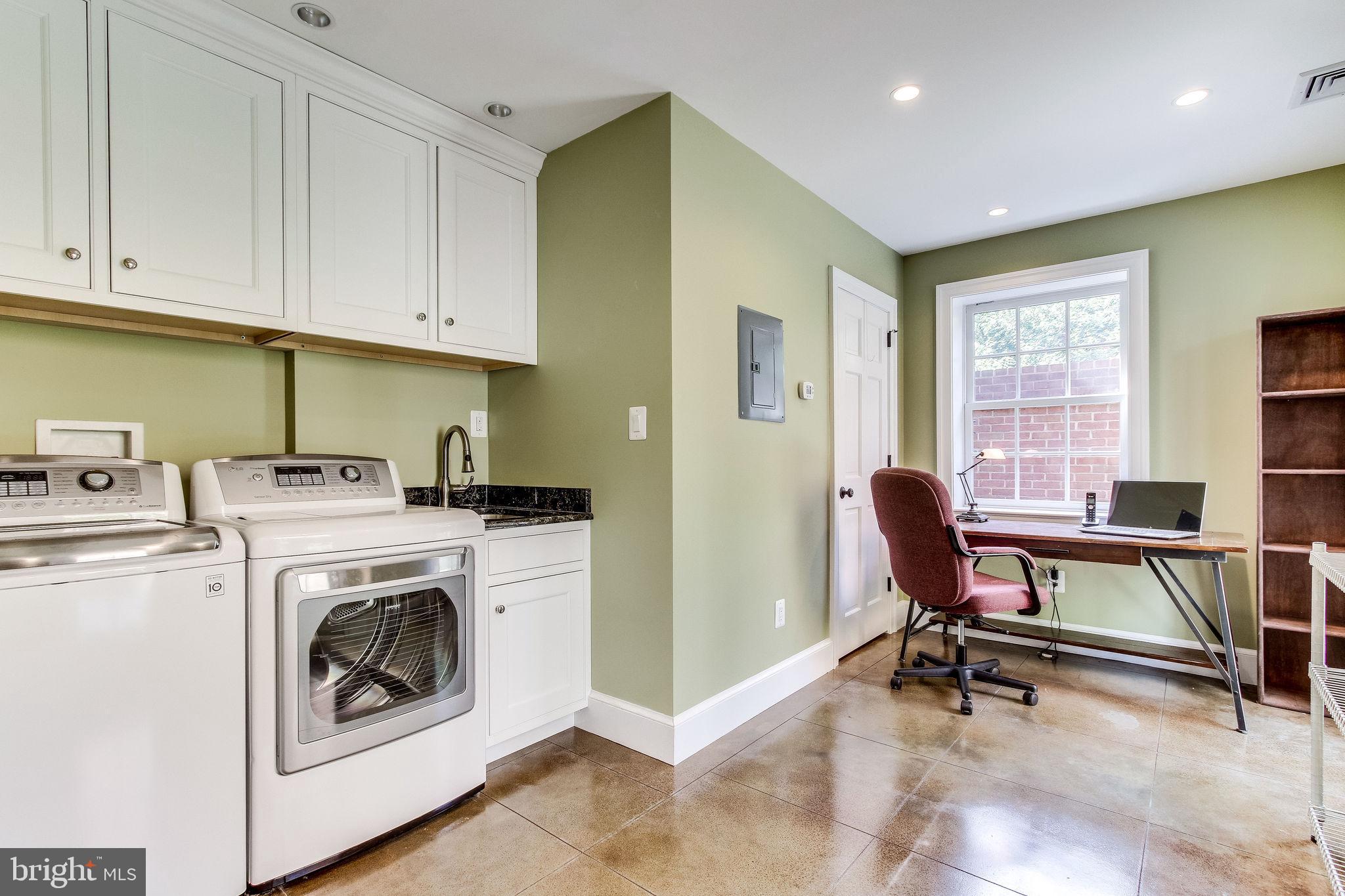 YATES GARDENS - Residential