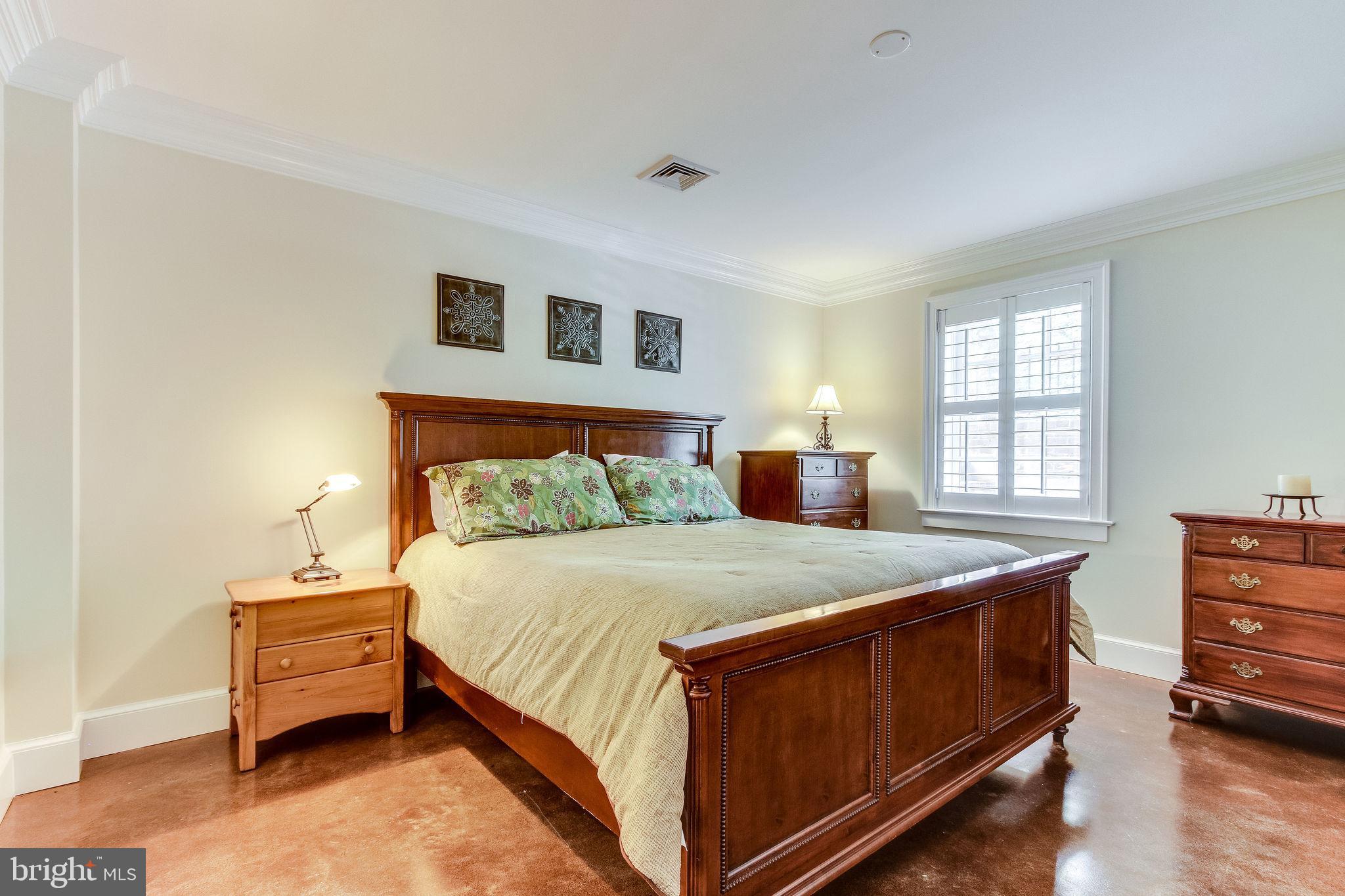 YATES GARDENS - Residential