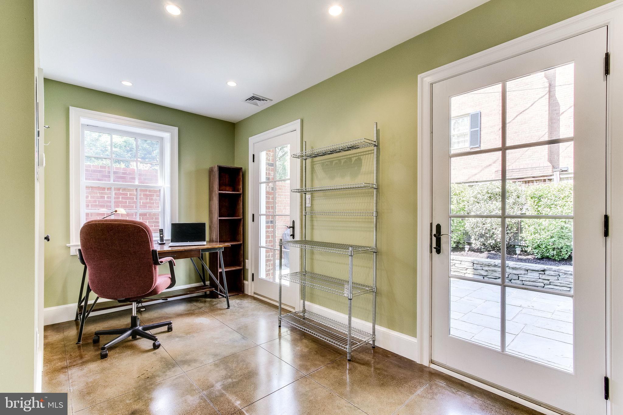 YATES GARDENS - Residential