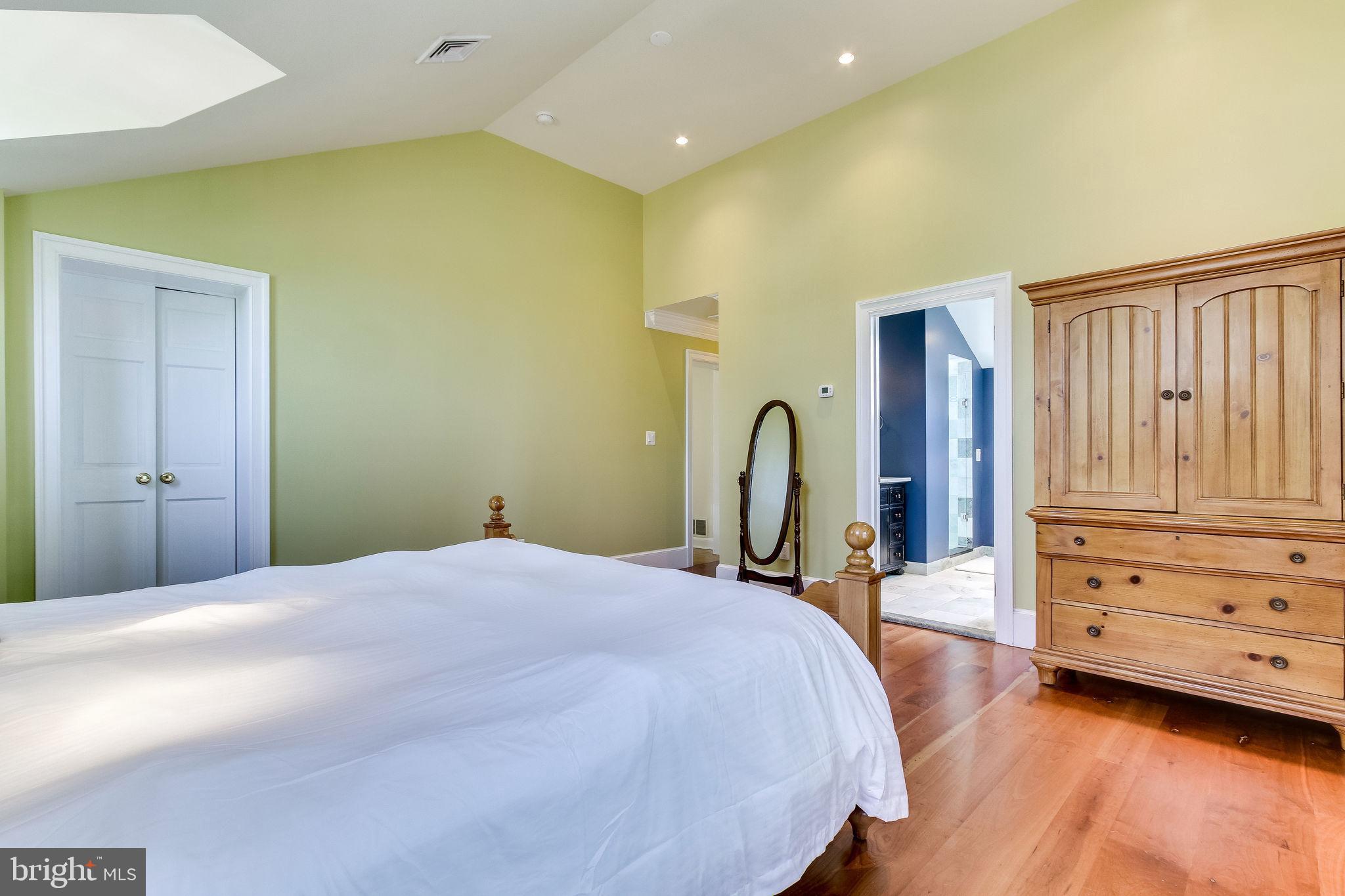 YATES GARDENS - Residential