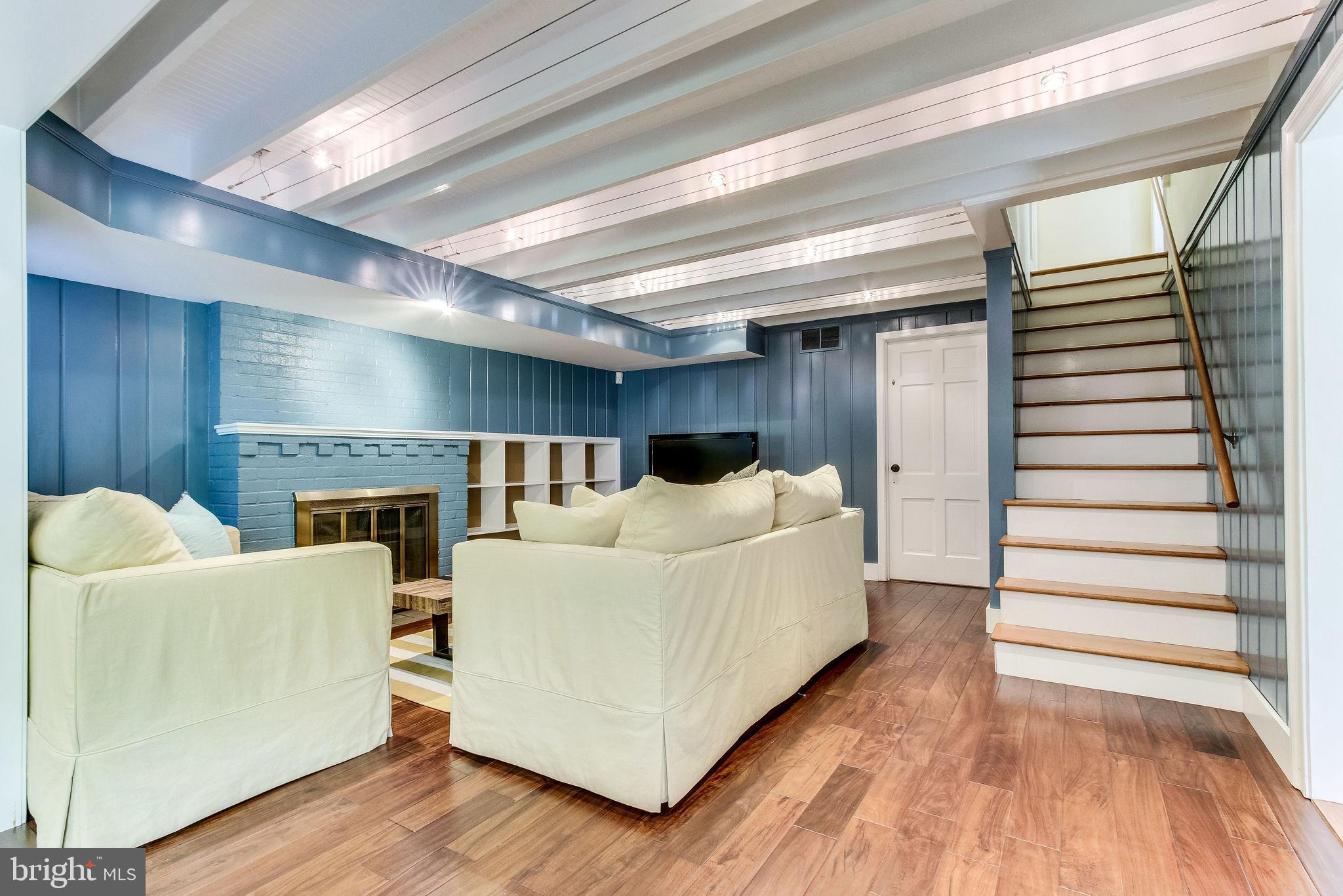 YATES GARDENS - Residential