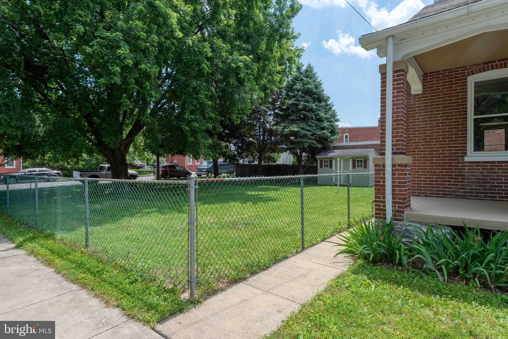 136 FAIRVIEW AVENUE 142