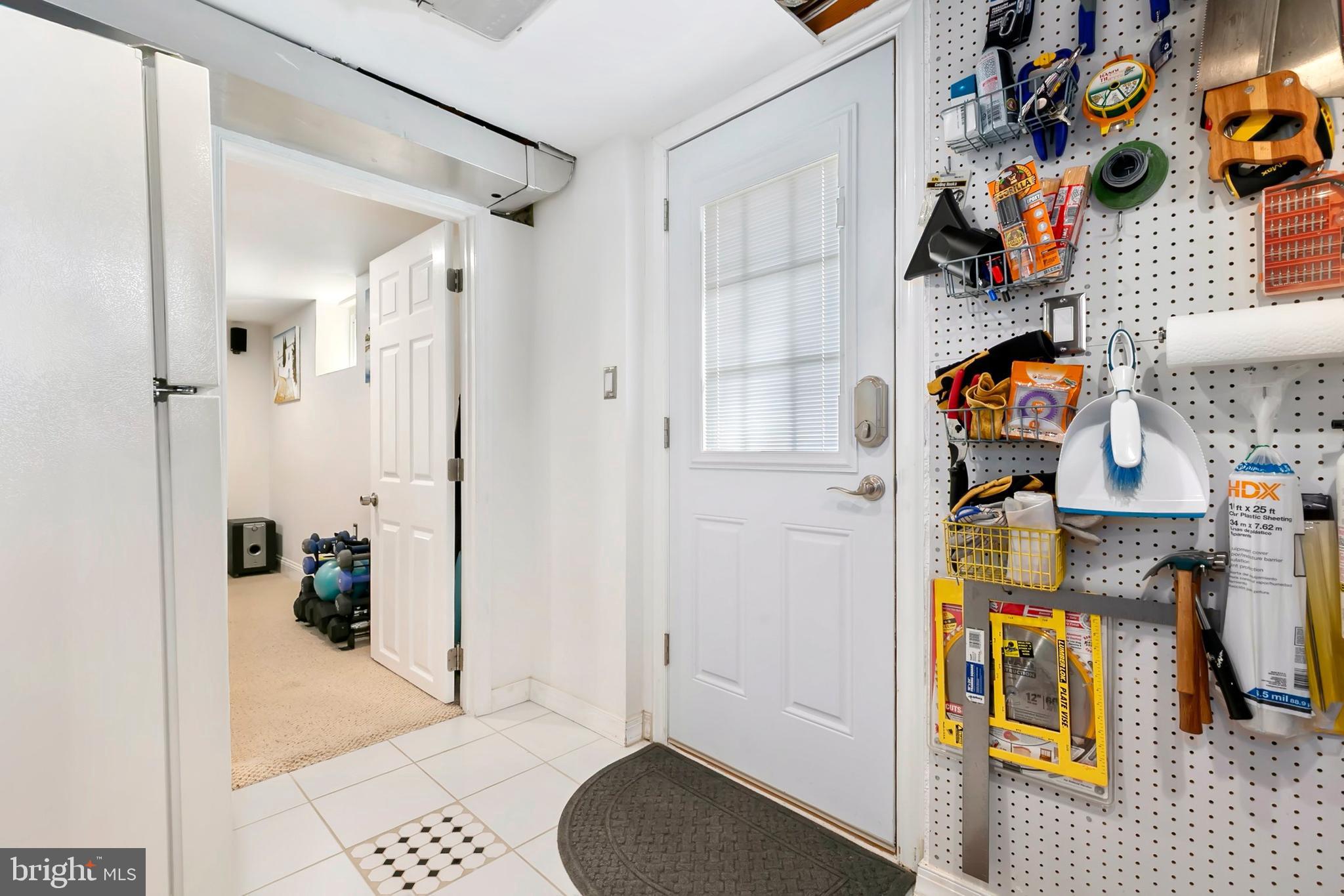 ROCK CREEK MANOR - Residential