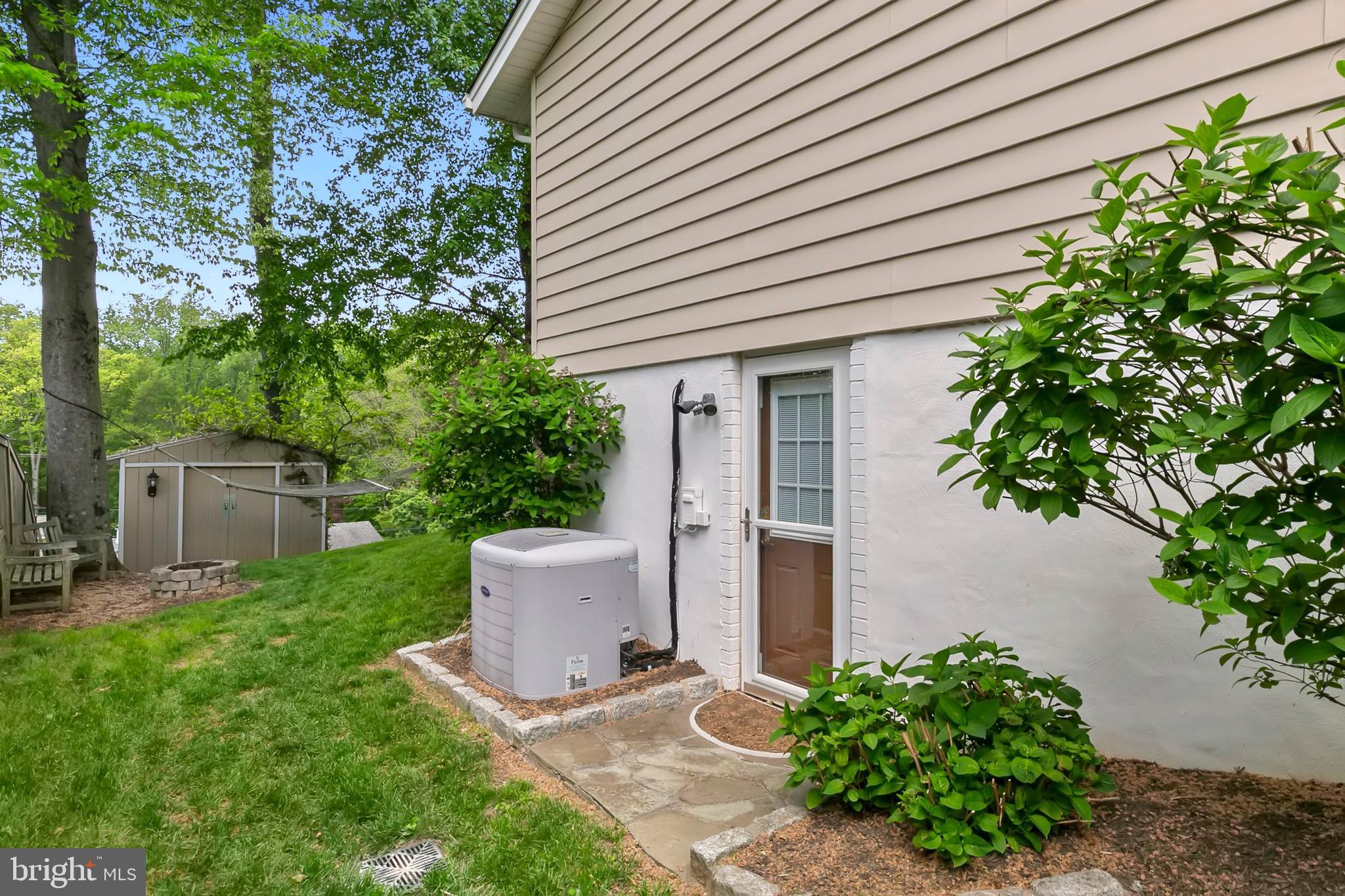 ROCK CREEK MANOR - Residential