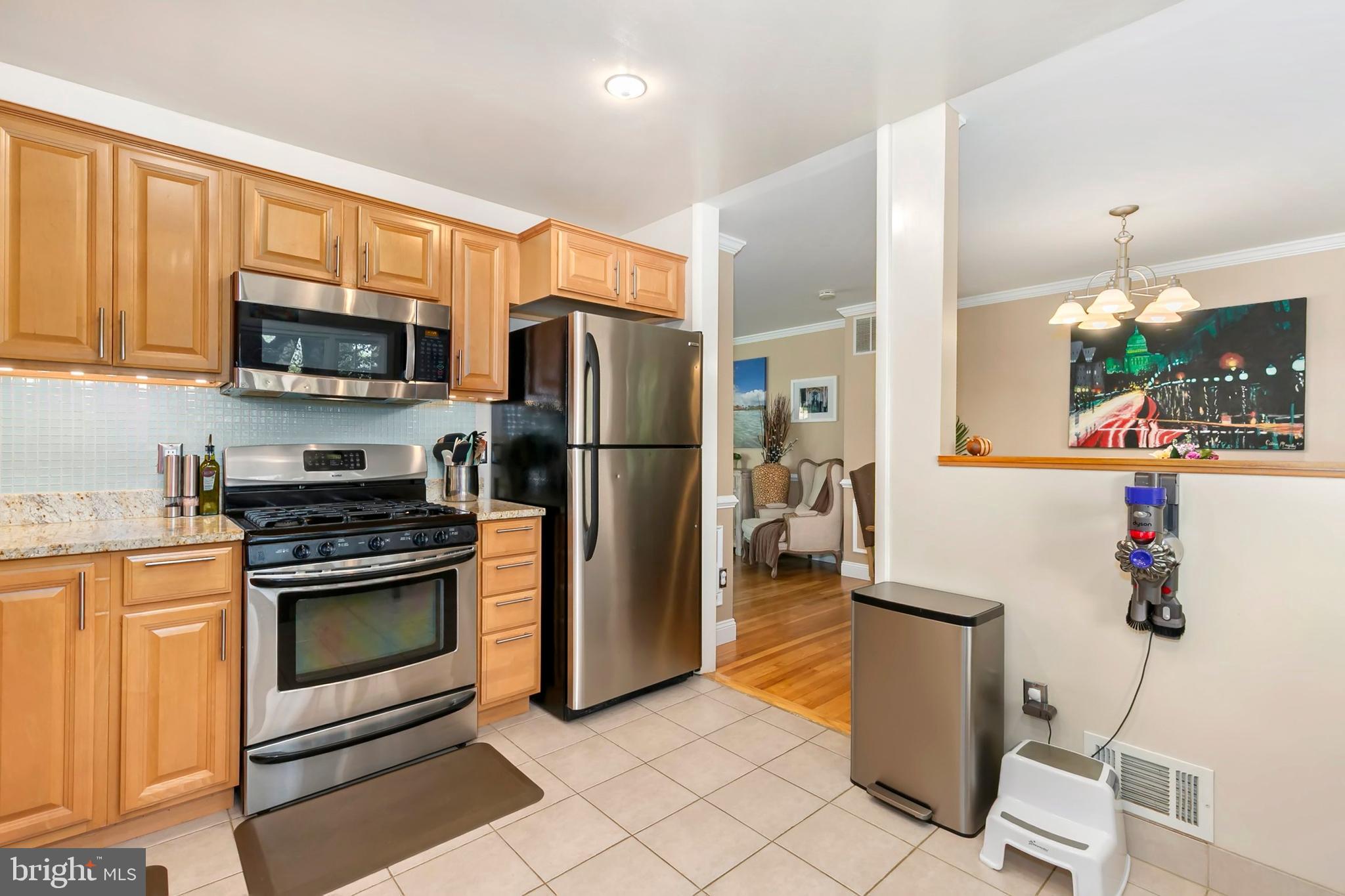 ROCK CREEK MANOR - Residential