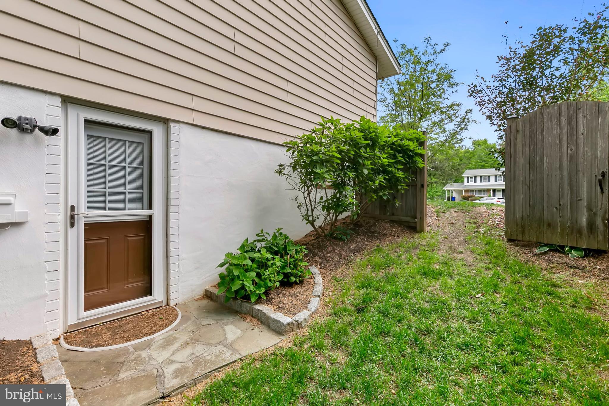 ROCK CREEK MANOR - Residential