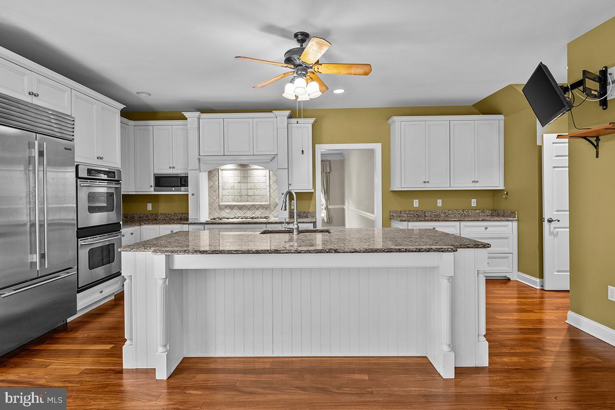 PONDVIEW - Residential