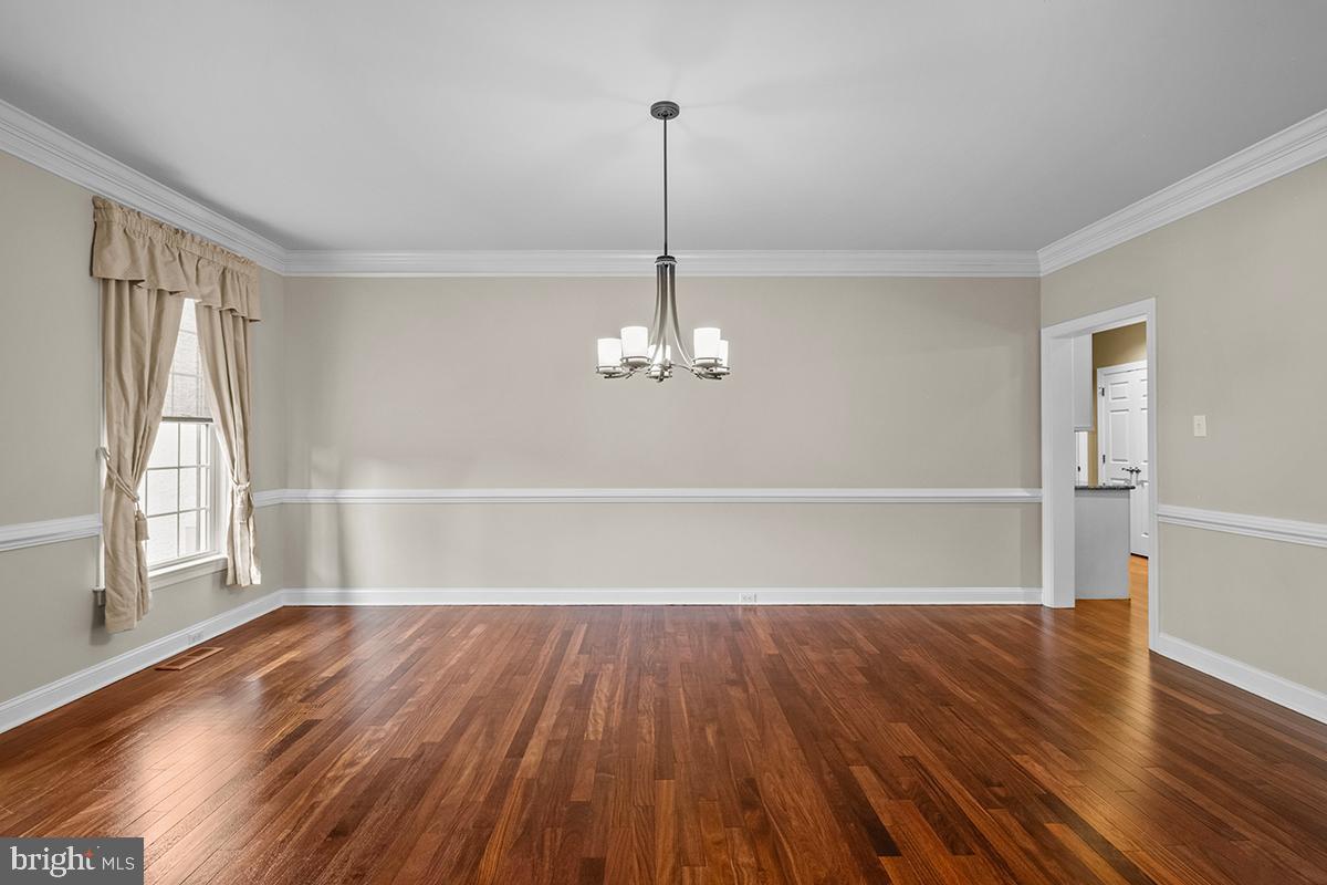 PONDVIEW - Residential