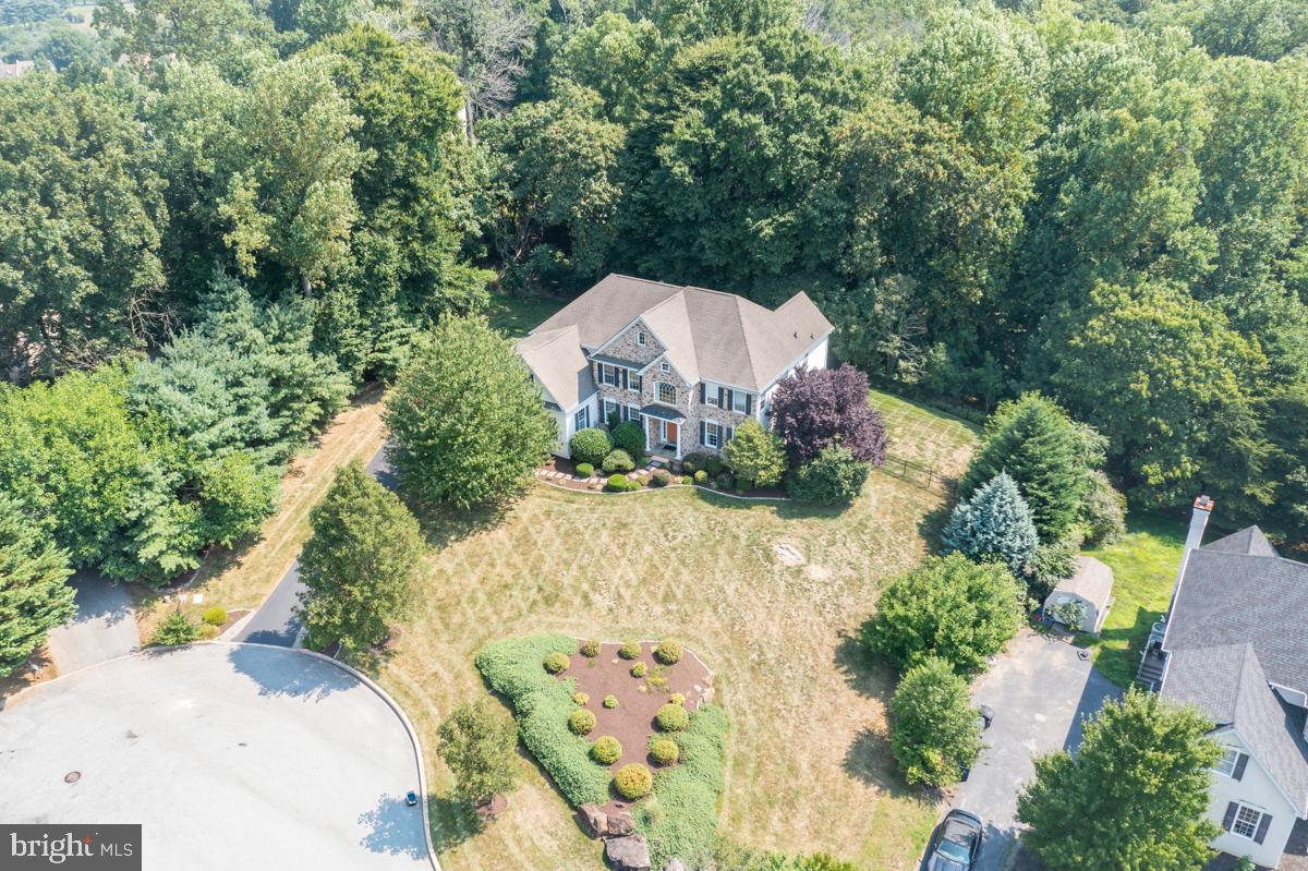 PONDVIEW - Residential