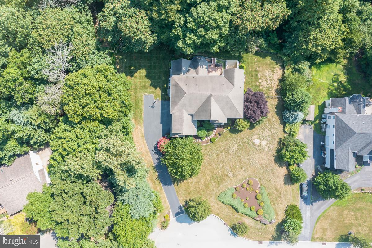 PONDVIEW - Residential