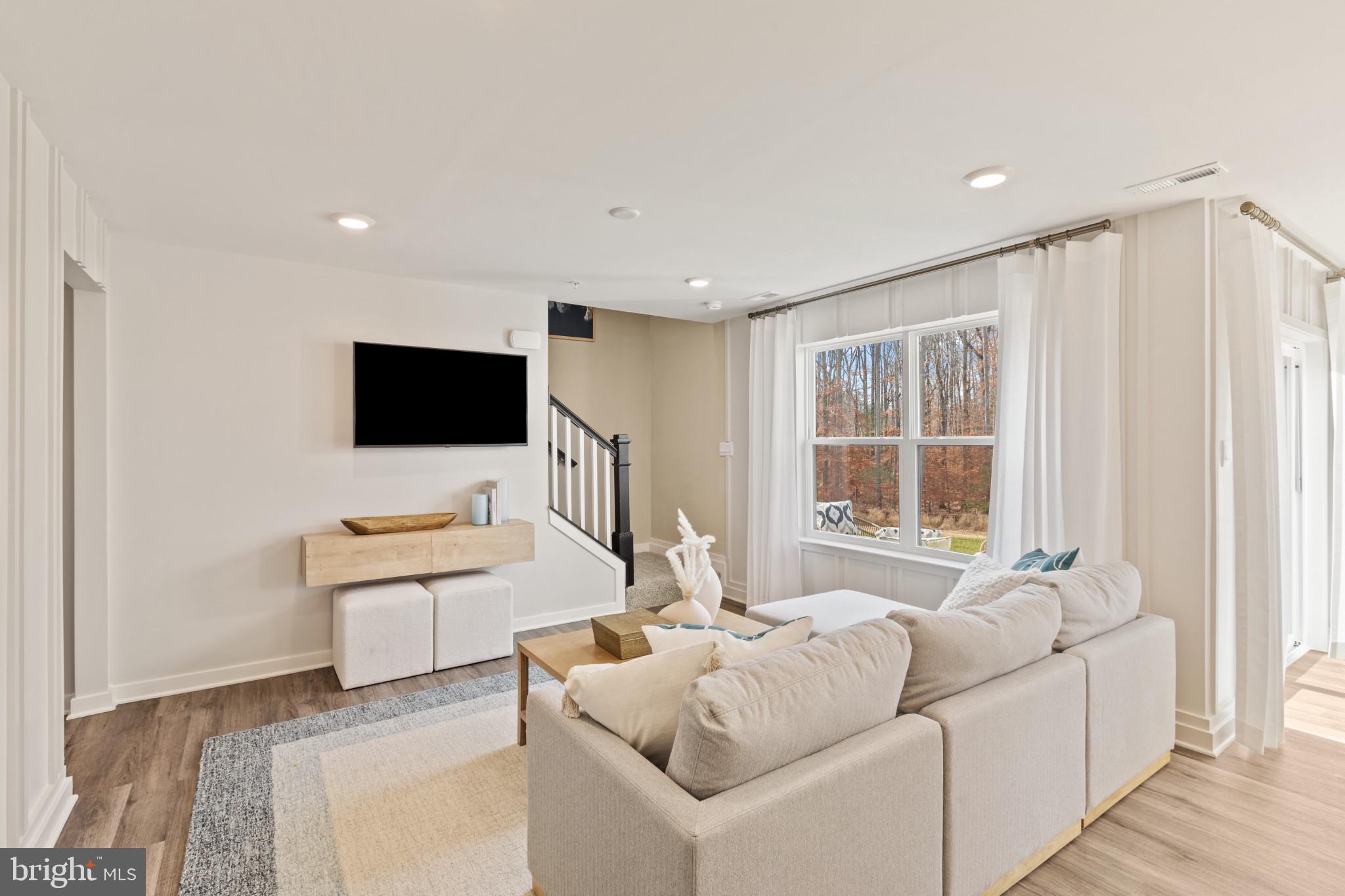 PINEGROVE - Residential