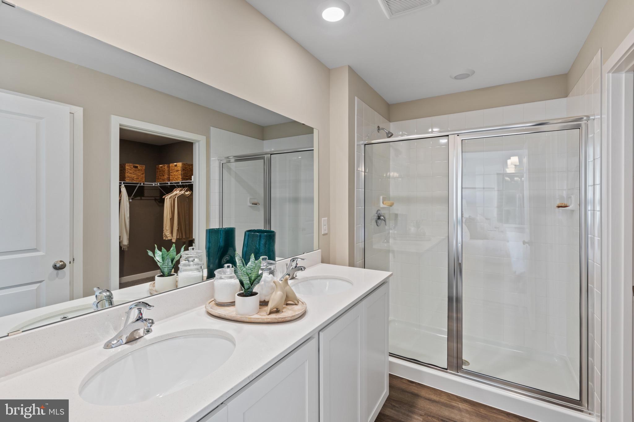 PINEGROVE - Residential