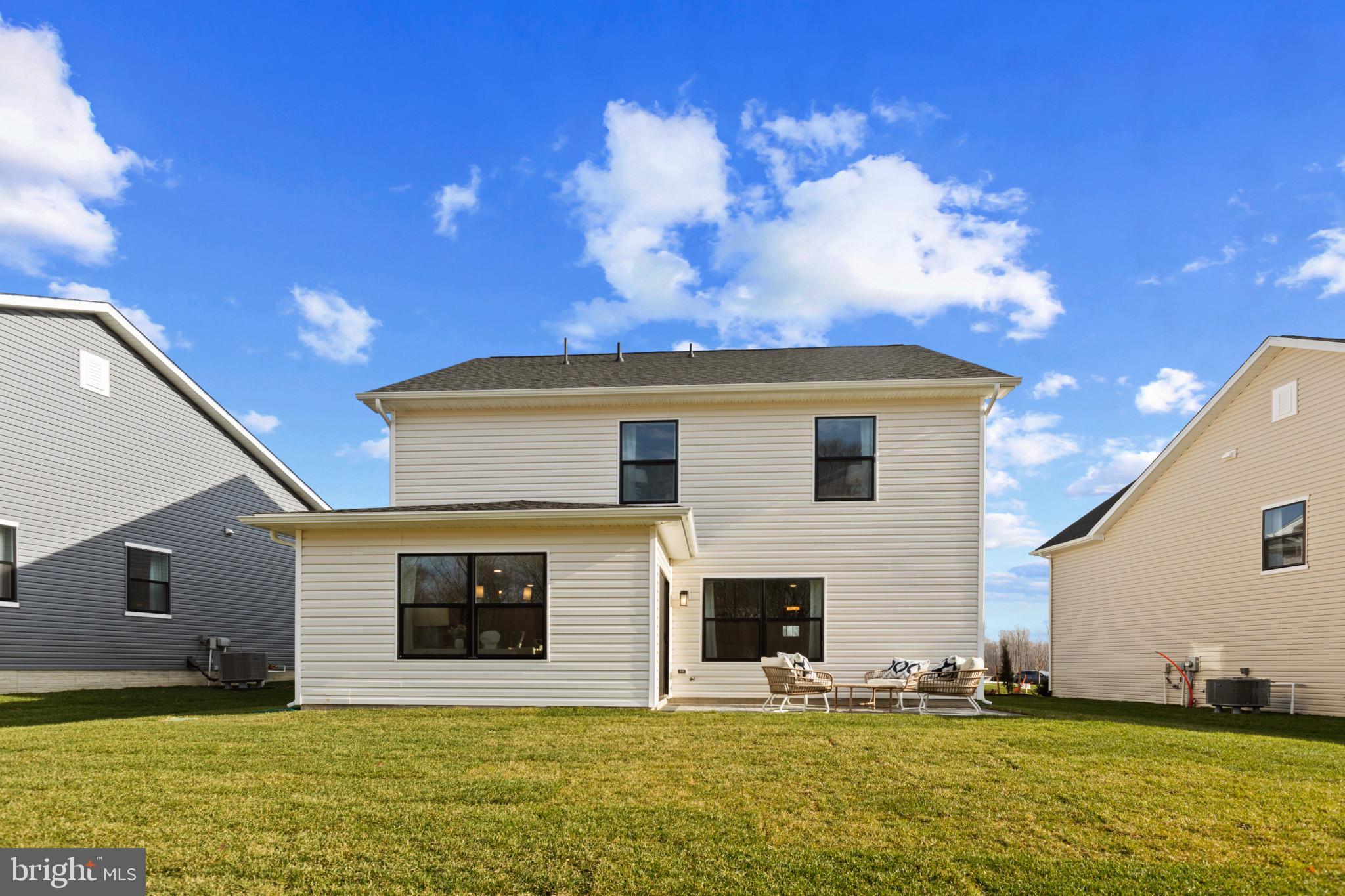 PINEGROVE - Residential