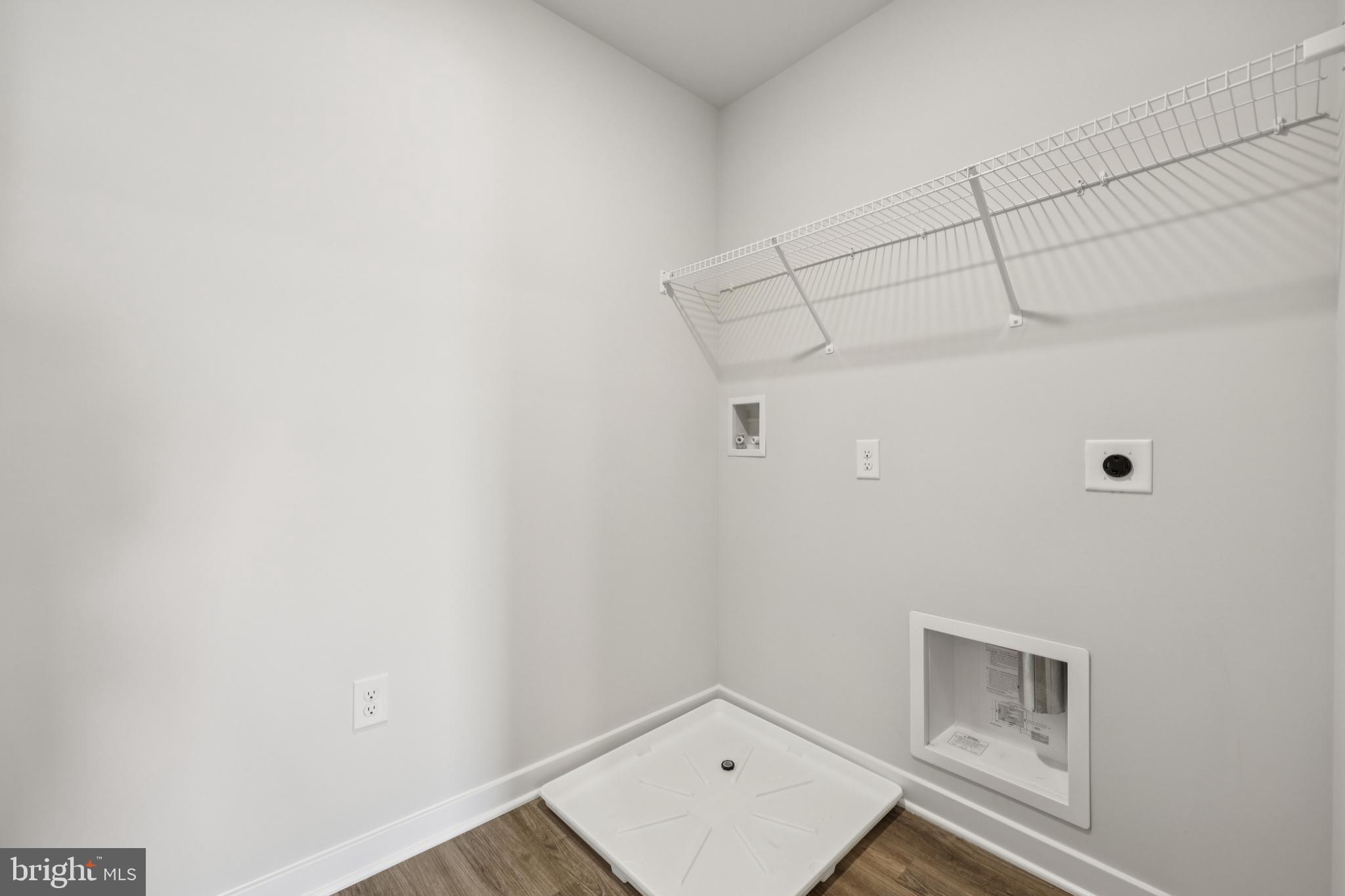 PINEGROVE - Residential