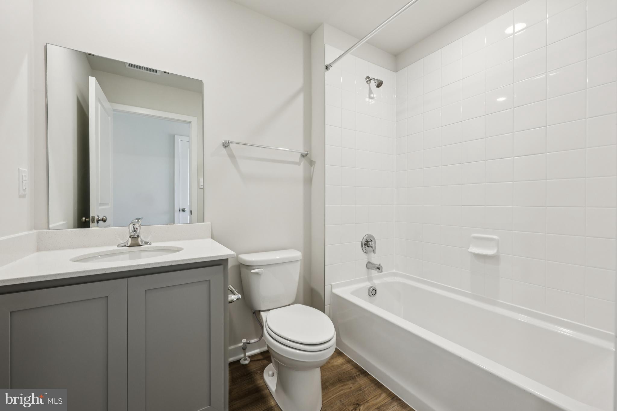 PINEGROVE - Residential