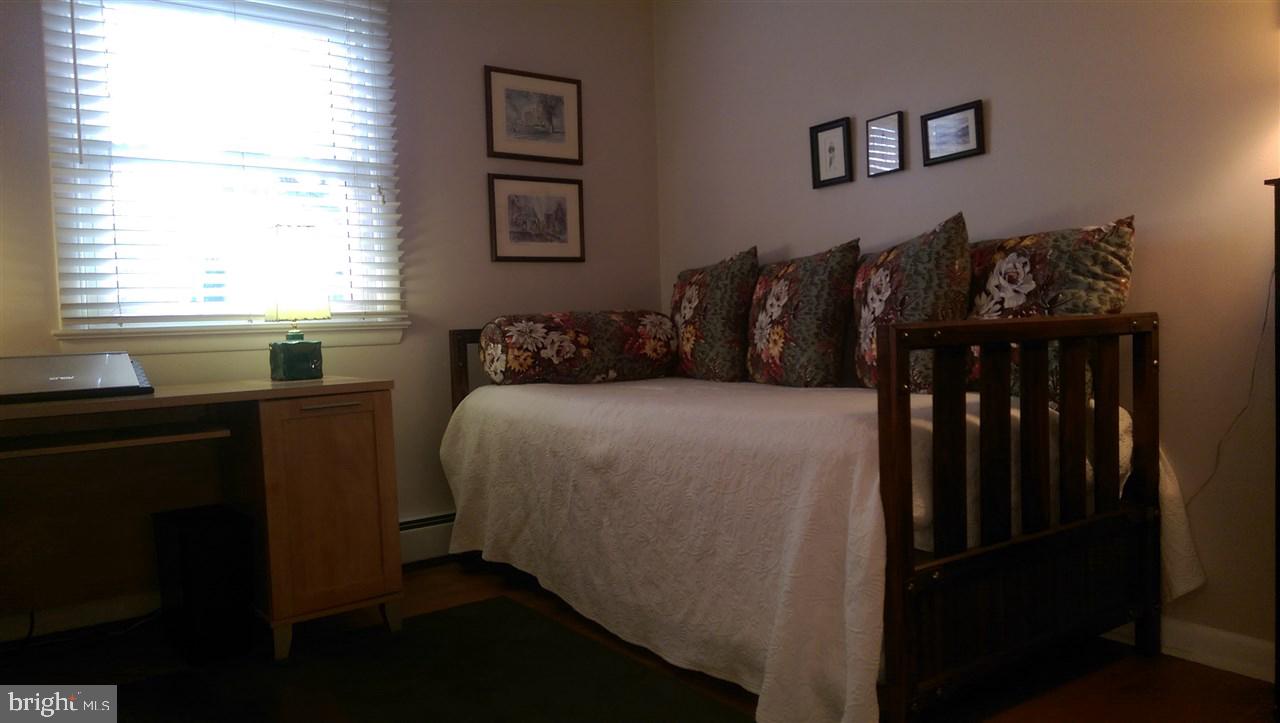 COUNTRY CLUB PARK - Residential