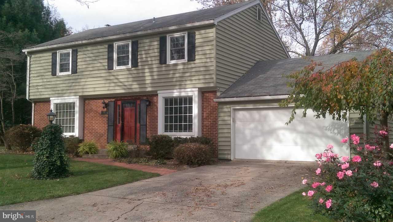 COUNTRY CLUB PARK - Residential
