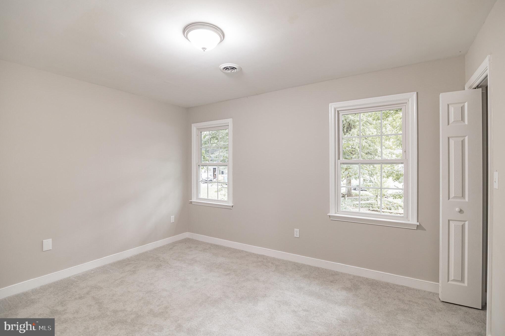 THE COLONIES - Residential